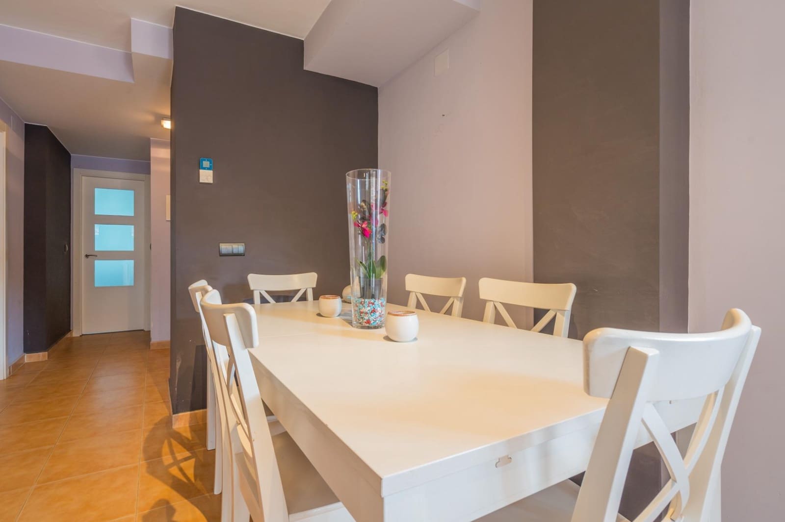 6 bedroom Villa for sale in Moncada with pool - € 420,000 (Ref: 9536306)