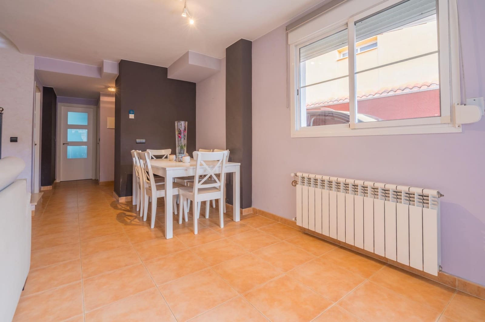 6 bedroom Villa for sale in Moncada with pool - € 420,000 (Ref: 9536306)