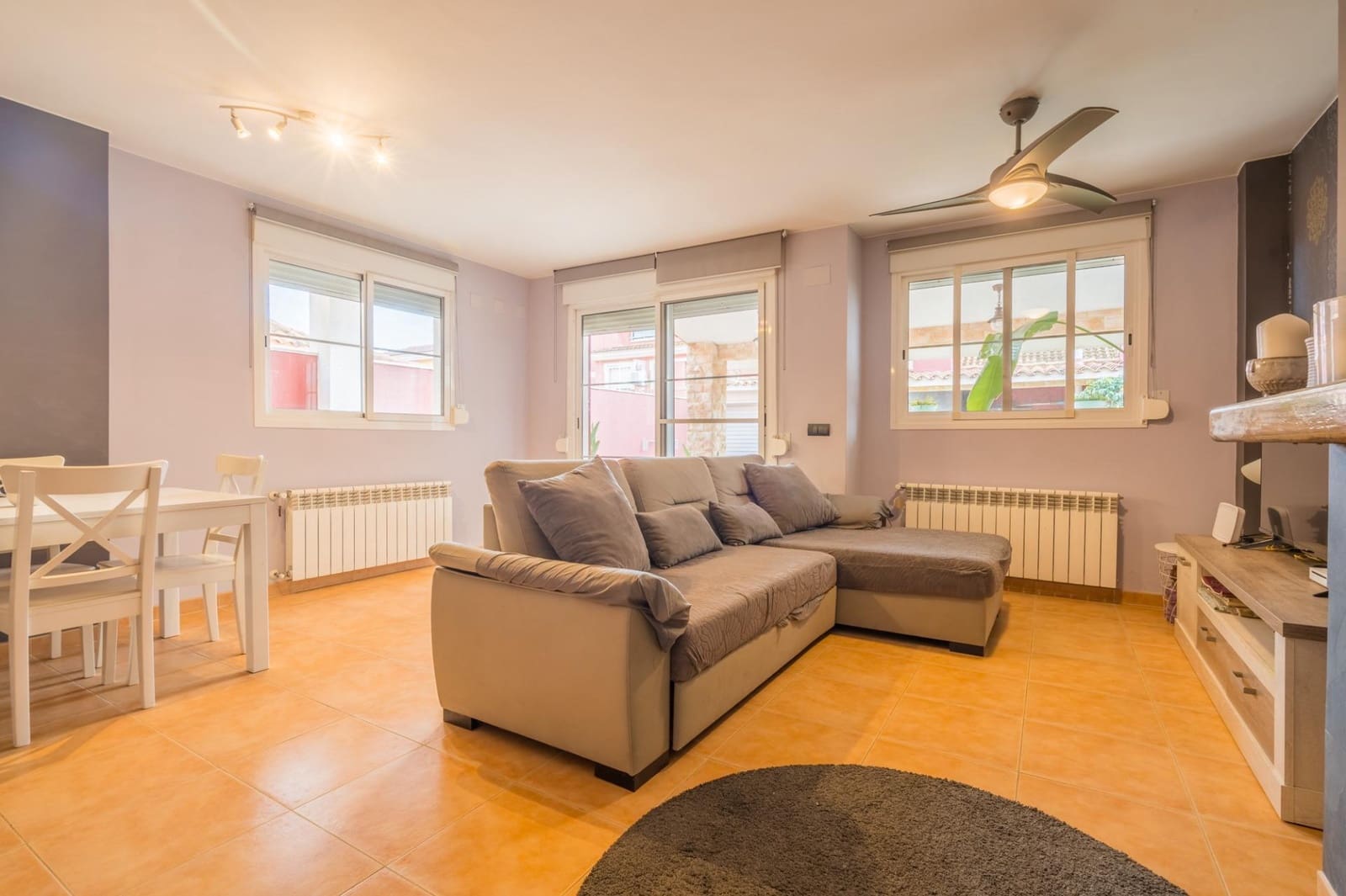 6 bedroom Villa for sale in Moncada with pool - € 420,000 (Ref: 9536306)