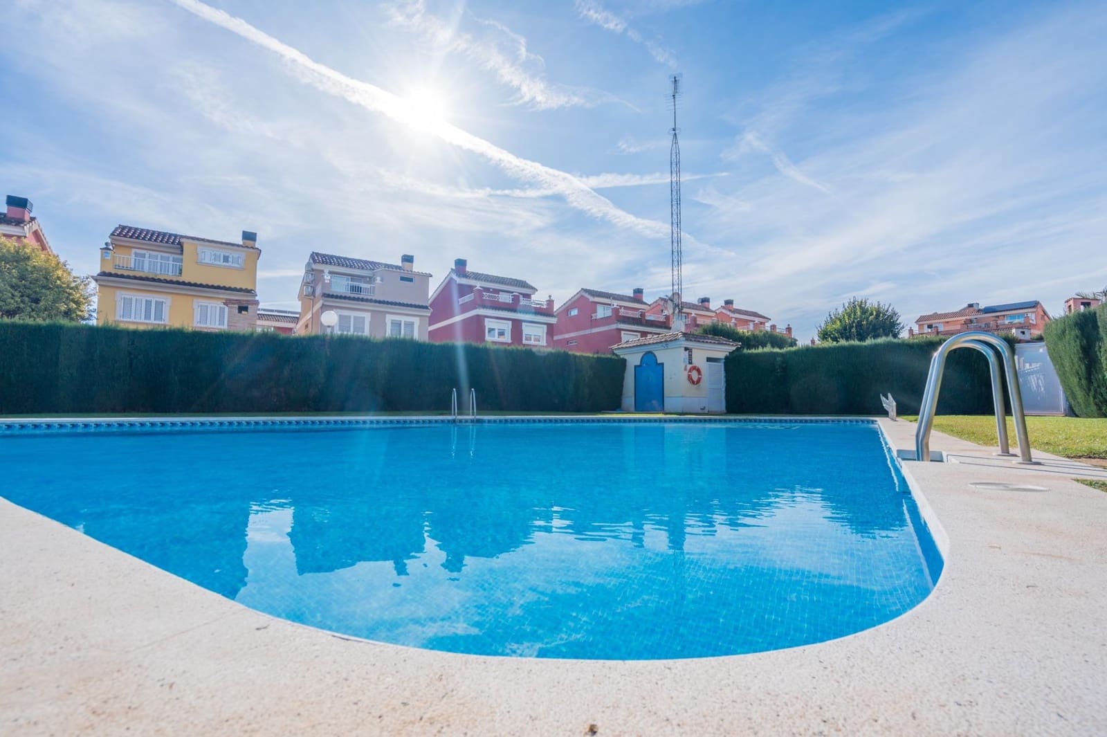 6 bedroom Villa for sale in Moncada with pool - € 420,000 (Ref: 9536306)