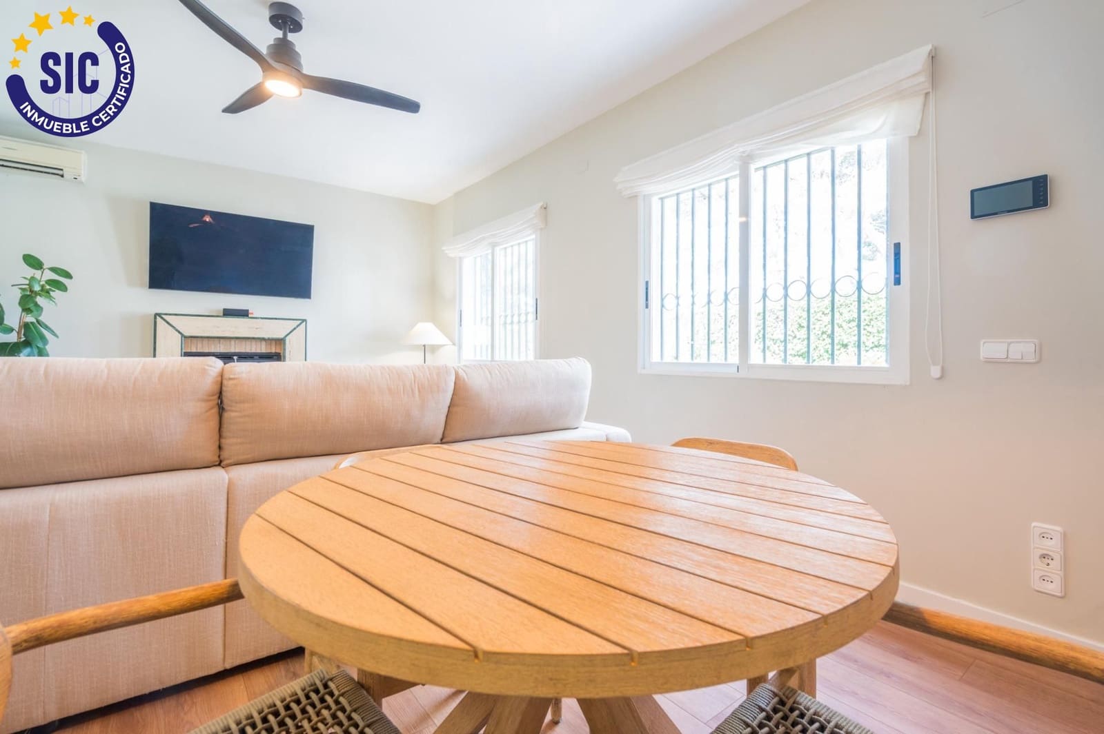 3 Zimmer Villa zu verkaufen in La Canada mit Pool - 580.000 € (Ref: 9541602)