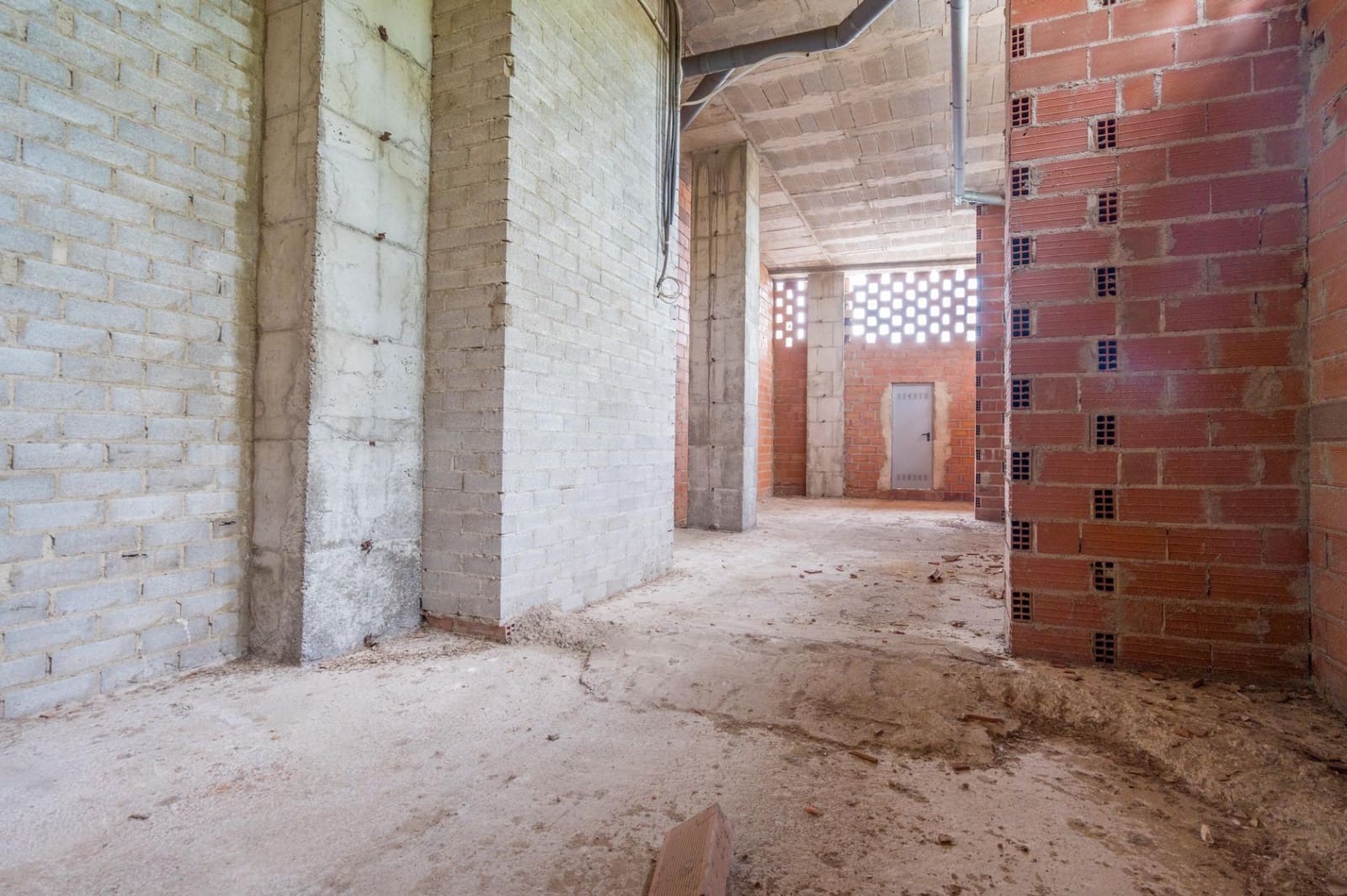 Commercieel te huur in Valencia stad - € 2.500 (Ref: 9556028)