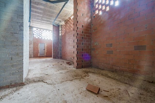 Commercieel te huur in La Punta, Valencia stad - € 2.500 (Ref: 9556028)