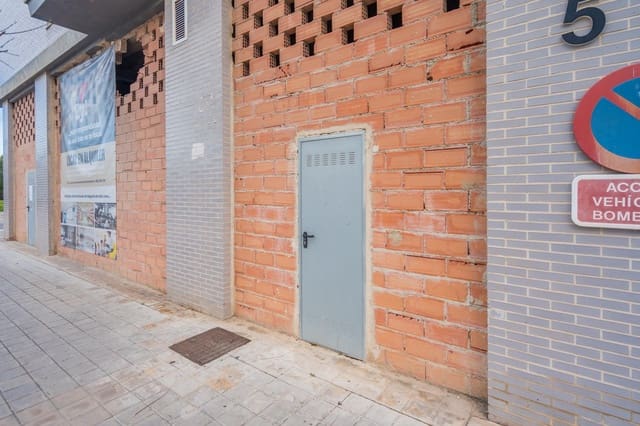 Commercieel te huur in La Punta, Valencia stad - € 1.250 (Ref: 9556029)