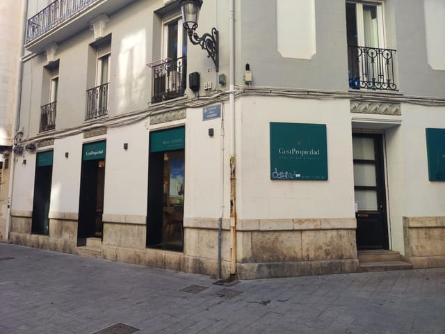 Commercieel te huur in Russafa, Valencia stad - € 950 (Ref: 9568987)
