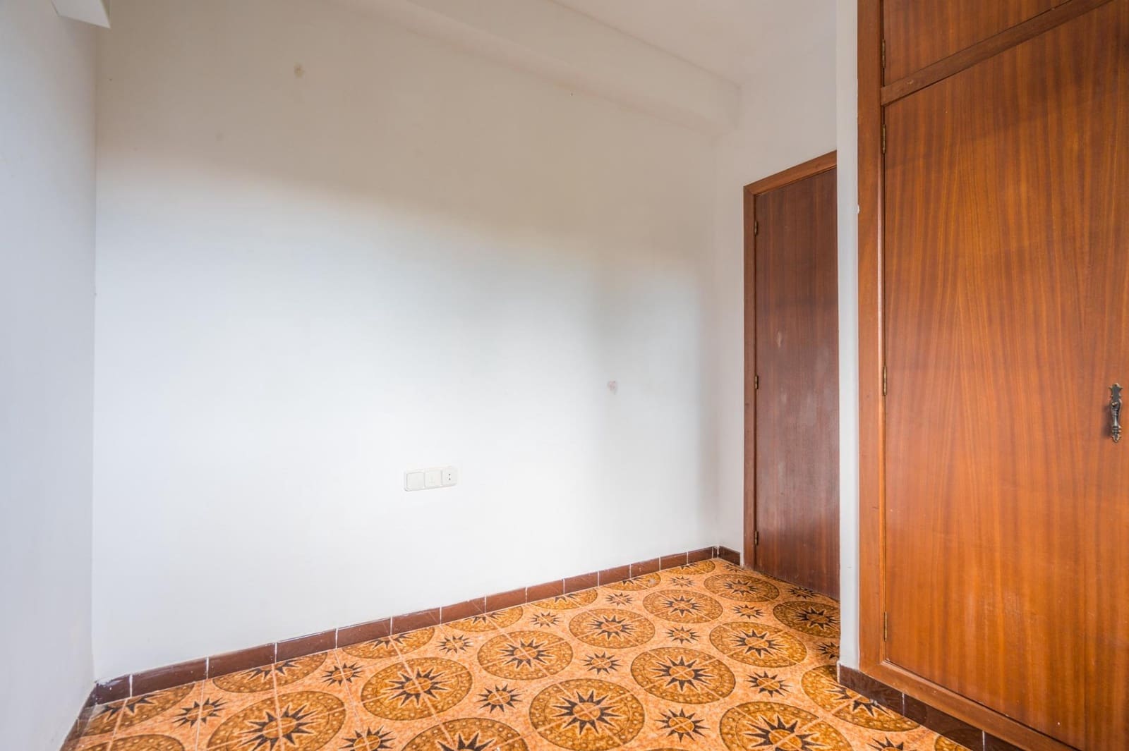 4 soverom Villa til salgs i La Canada med svømmebasseng garasje - € 560 000 (Ref: 9568988)