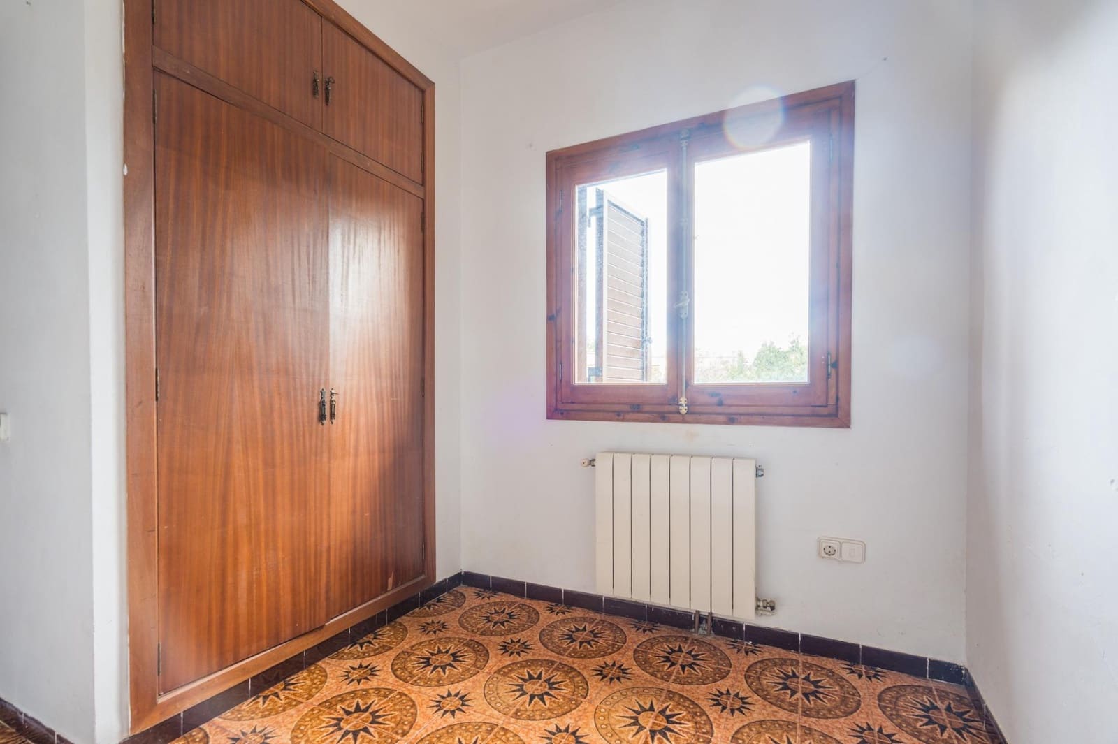 4 soverom Villa til salgs i La Canada med svømmebasseng garasje - € 560 000 (Ref: 9568988)