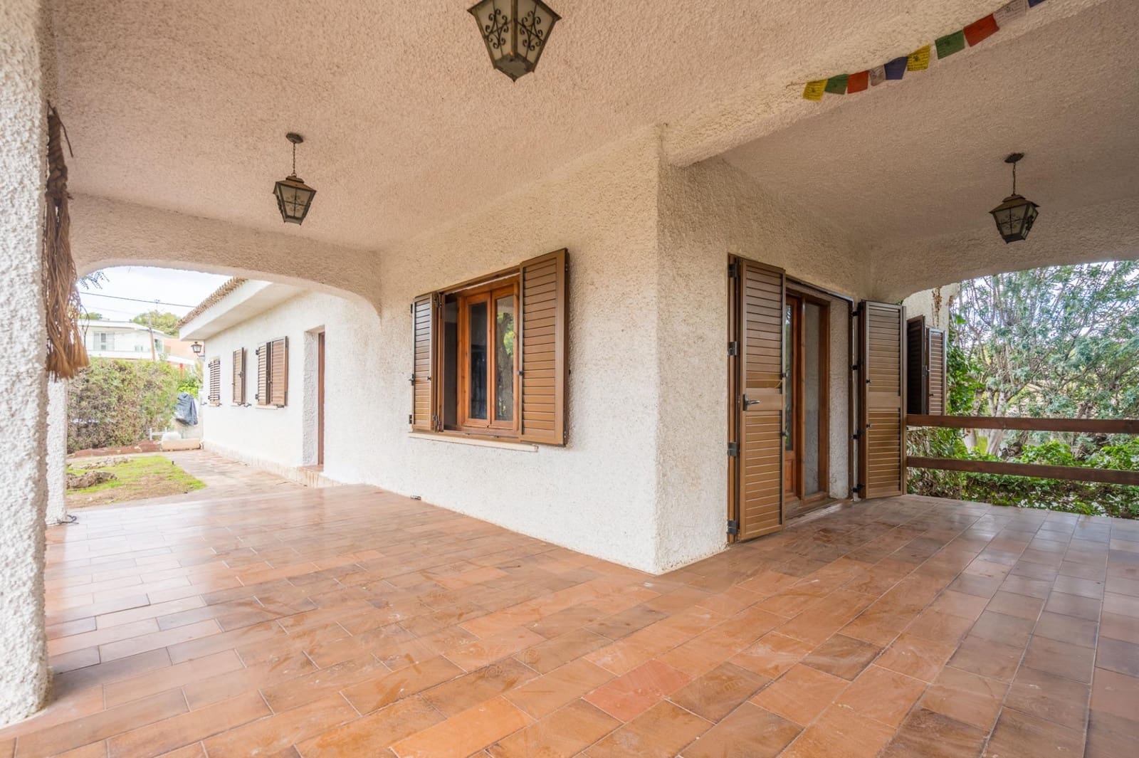 4 soverom Villa til salgs i La Canada med svømmebasseng garasje - € 560 000 (Ref: 9568988)