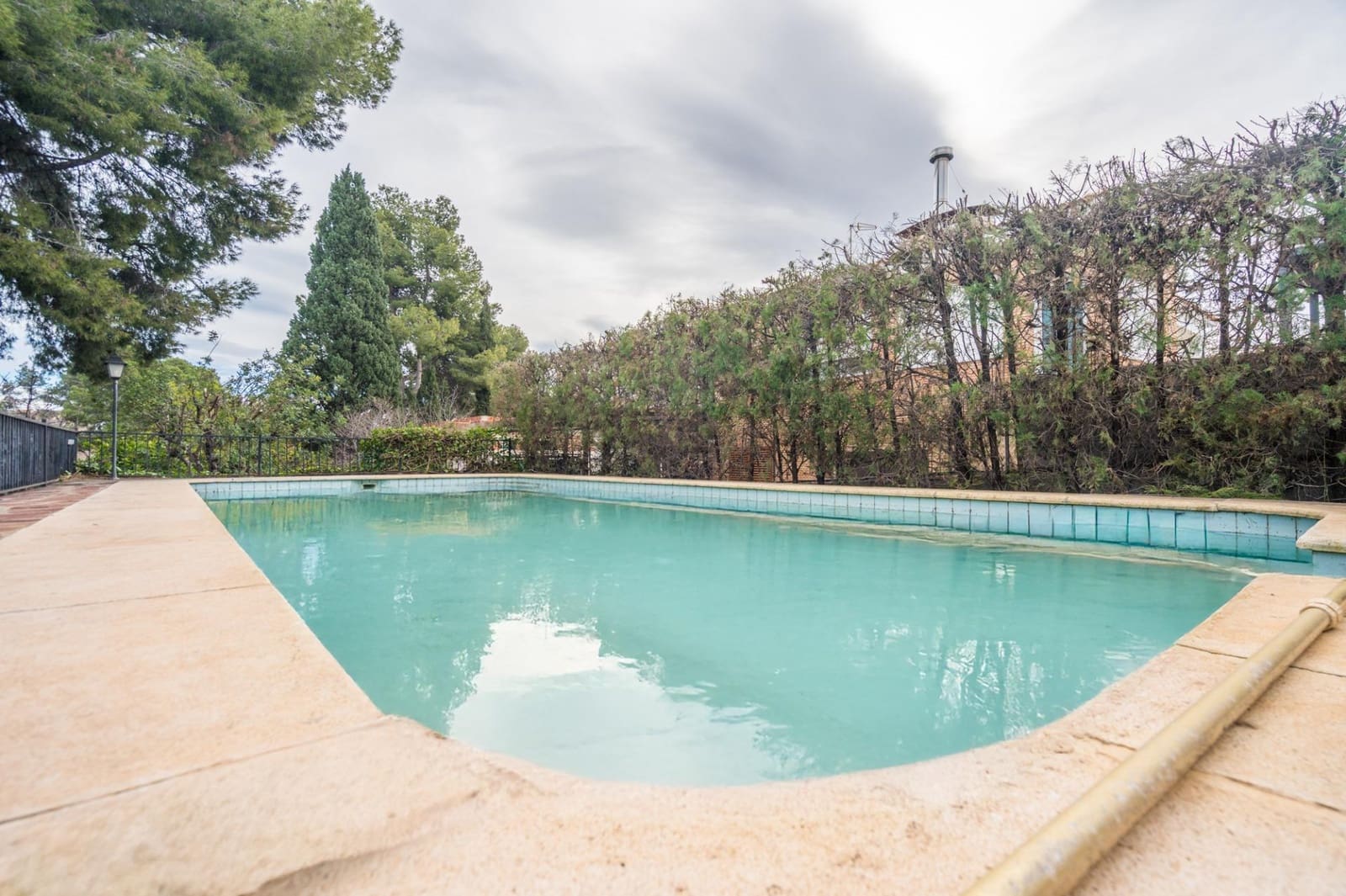 4 soverom Villa til salgs i La Canada med svømmebasseng garasje - € 560 000 (Ref: 9568988)