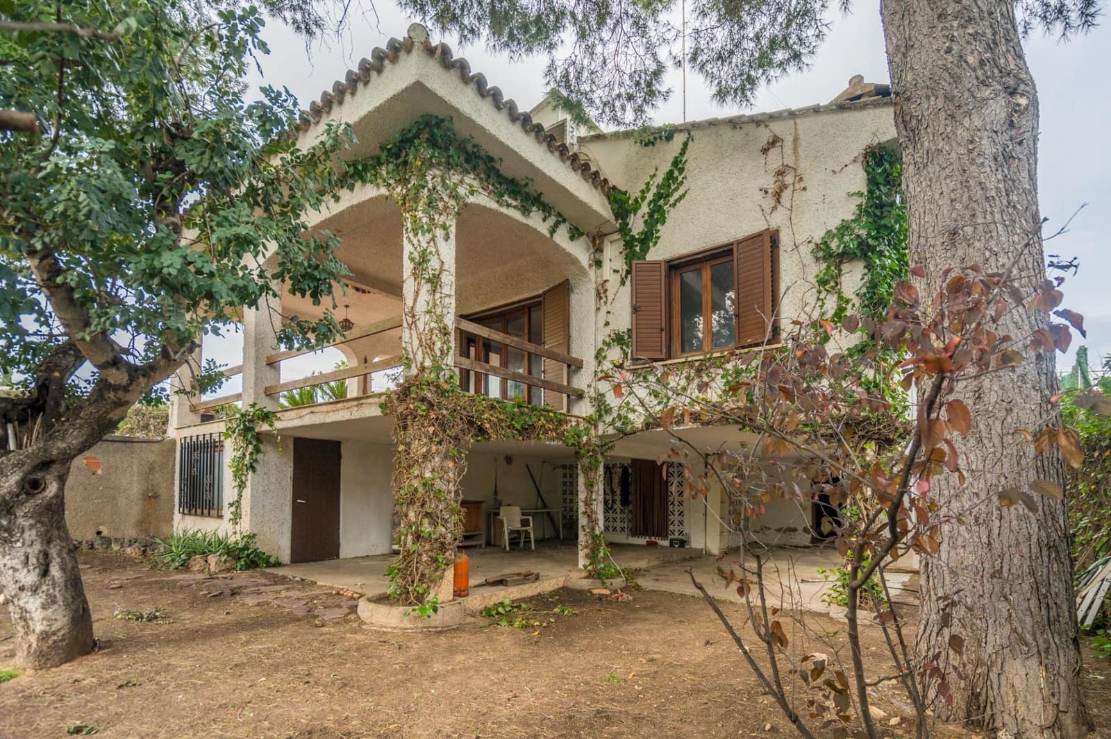 4 soverom Villa til salgs i La Canada med svømmebasseng garasje - € 560 000 (Ref: 9568988)