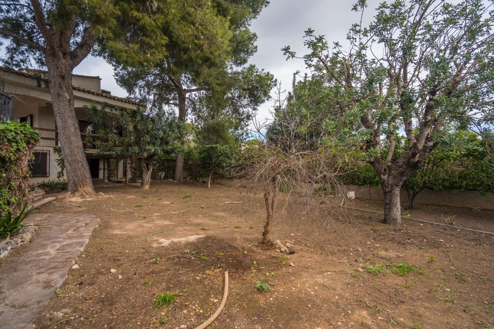 4 soverom Villa til salgs i La Canada med svømmebasseng garasje - € 560 000 (Ref: 9568988)