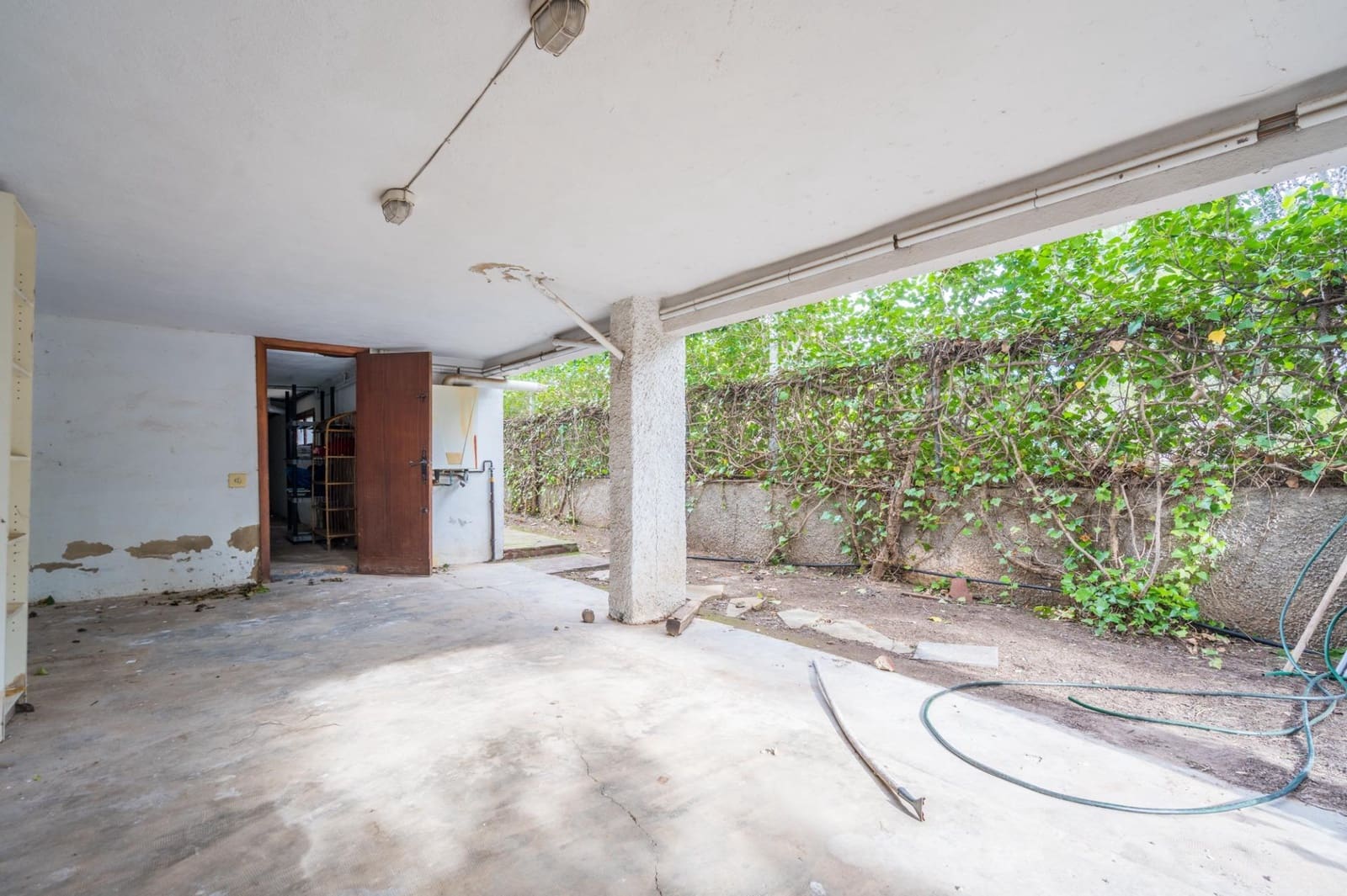 4 soverom Villa til salgs i La Canada med svømmebasseng garasje - € 560 000 (Ref: 9568988)