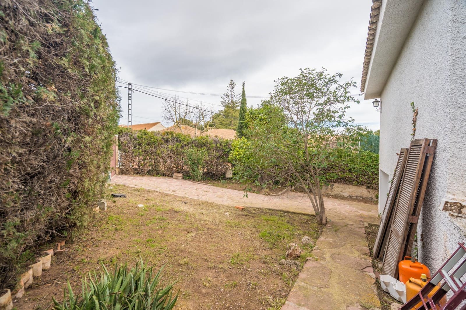 4 soverom Villa til salgs i La Canada med svømmebasseng garasje - € 560 000 (Ref: 9568988)