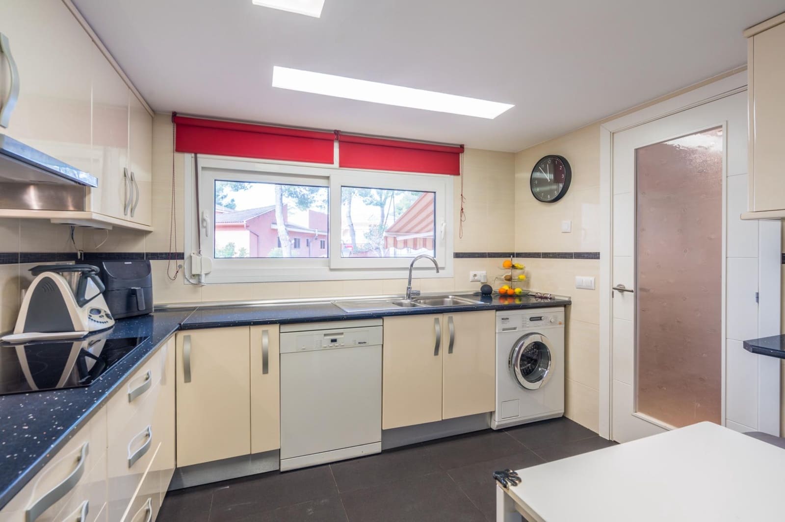 3 bedroom Terraced Villa for sale in La Canada with pool garage - € 460,000 (Ref: 9584516)