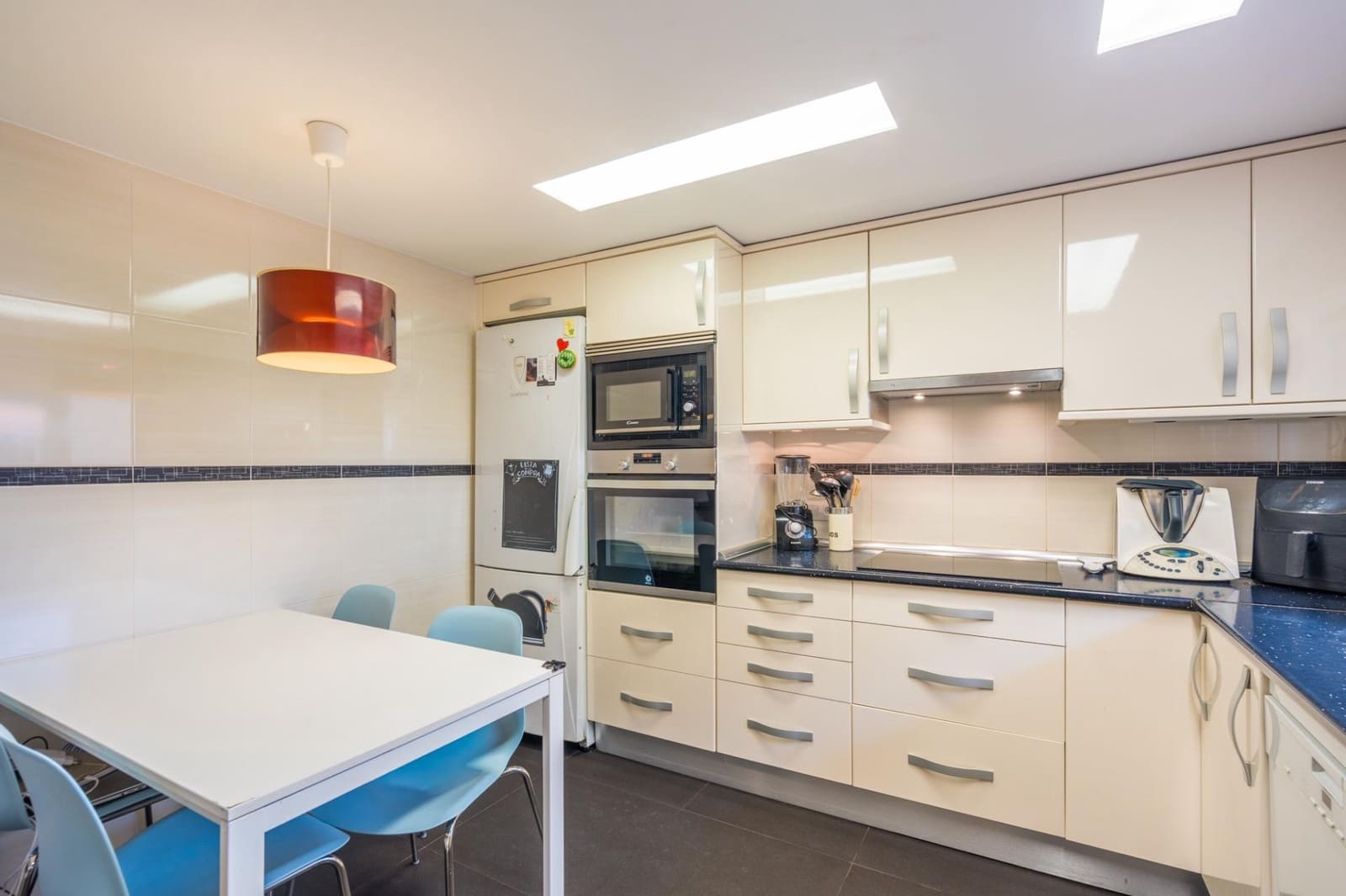 3 bedroom Terraced Villa for sale in La Canada with pool garage - € 460,000 (Ref: 9584516)