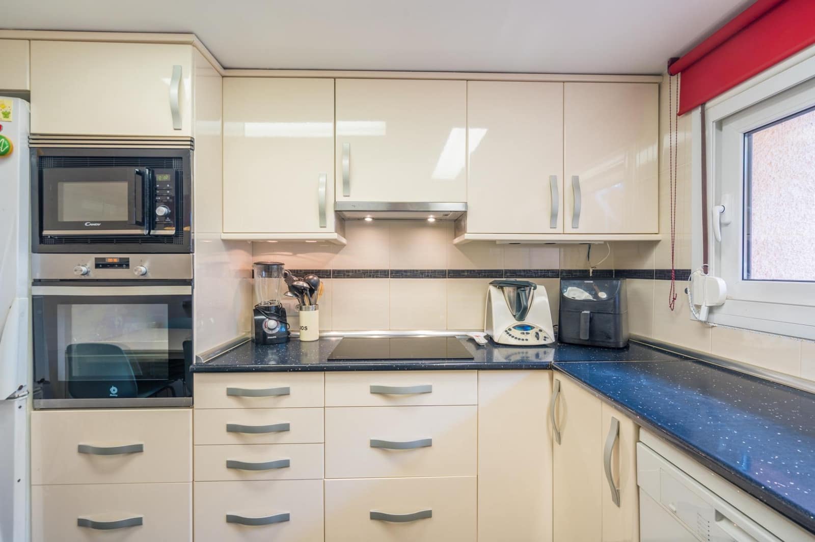 3 bedroom Terraced Villa for sale in La Canada with pool garage - € 460,000 (Ref: 9584516)