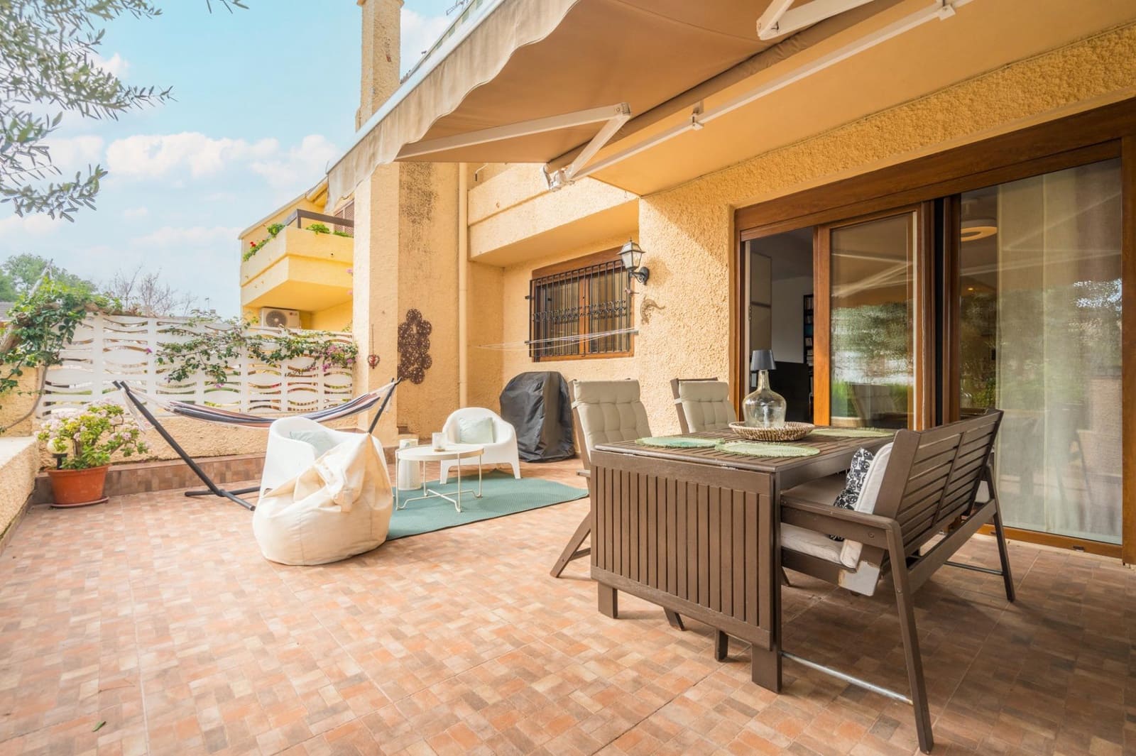 3 bedroom Terraced Villa for sale in La Canada with pool garage - € 460,000 (Ref: 9584516)