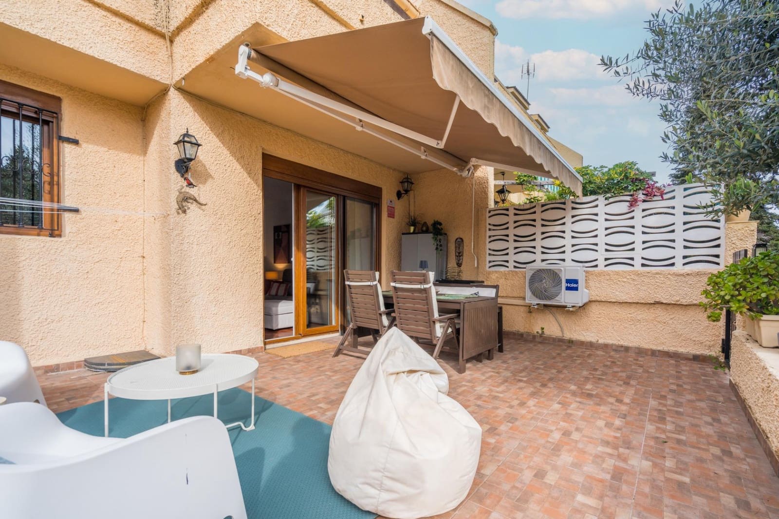 3 bedroom Terraced Villa for sale in La Canada with pool garage - € 460,000 (Ref: 9584516)