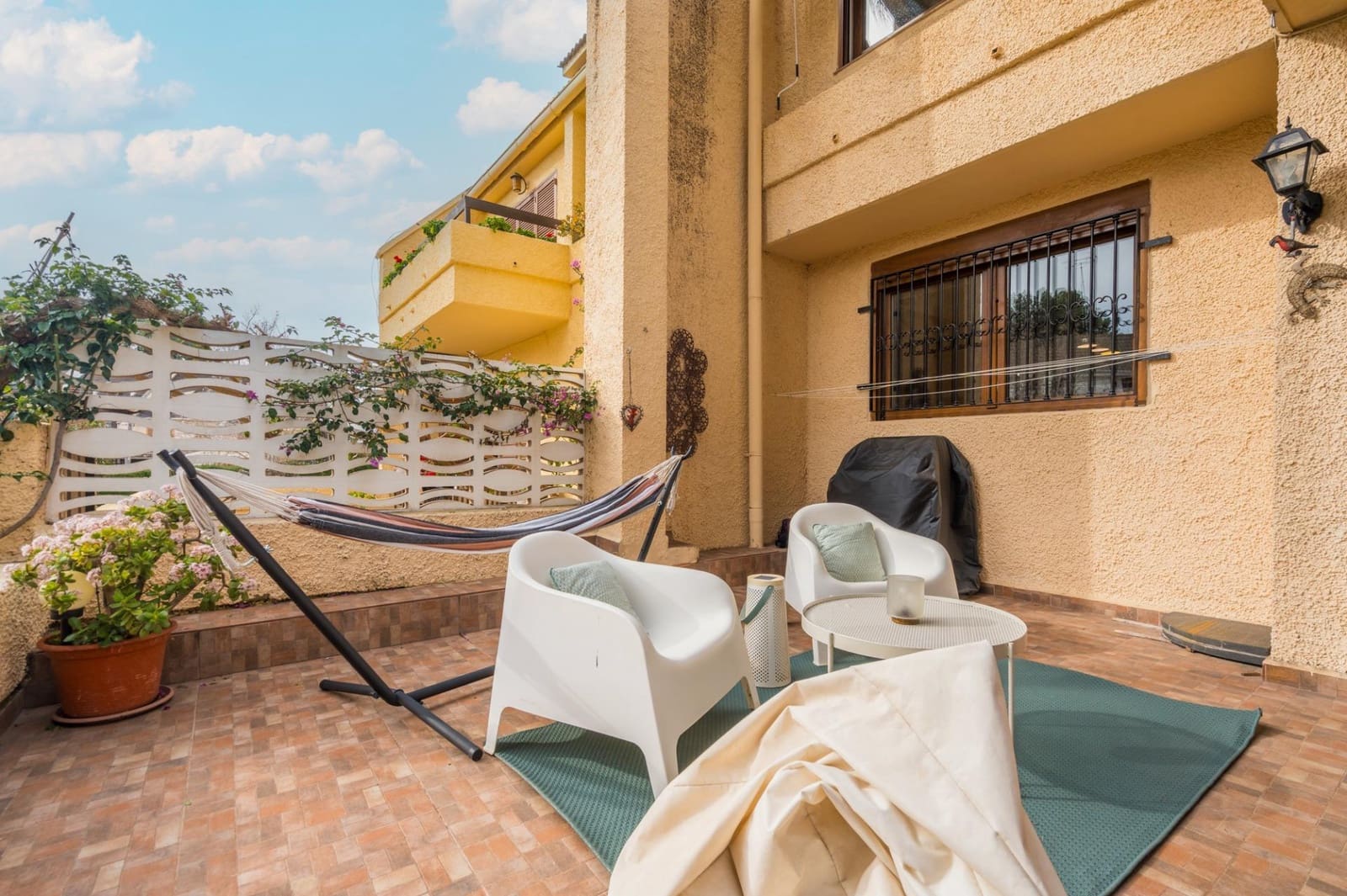 3 bedroom Terraced Villa for sale in La Canada with pool garage - € 460,000 (Ref: 9584516)