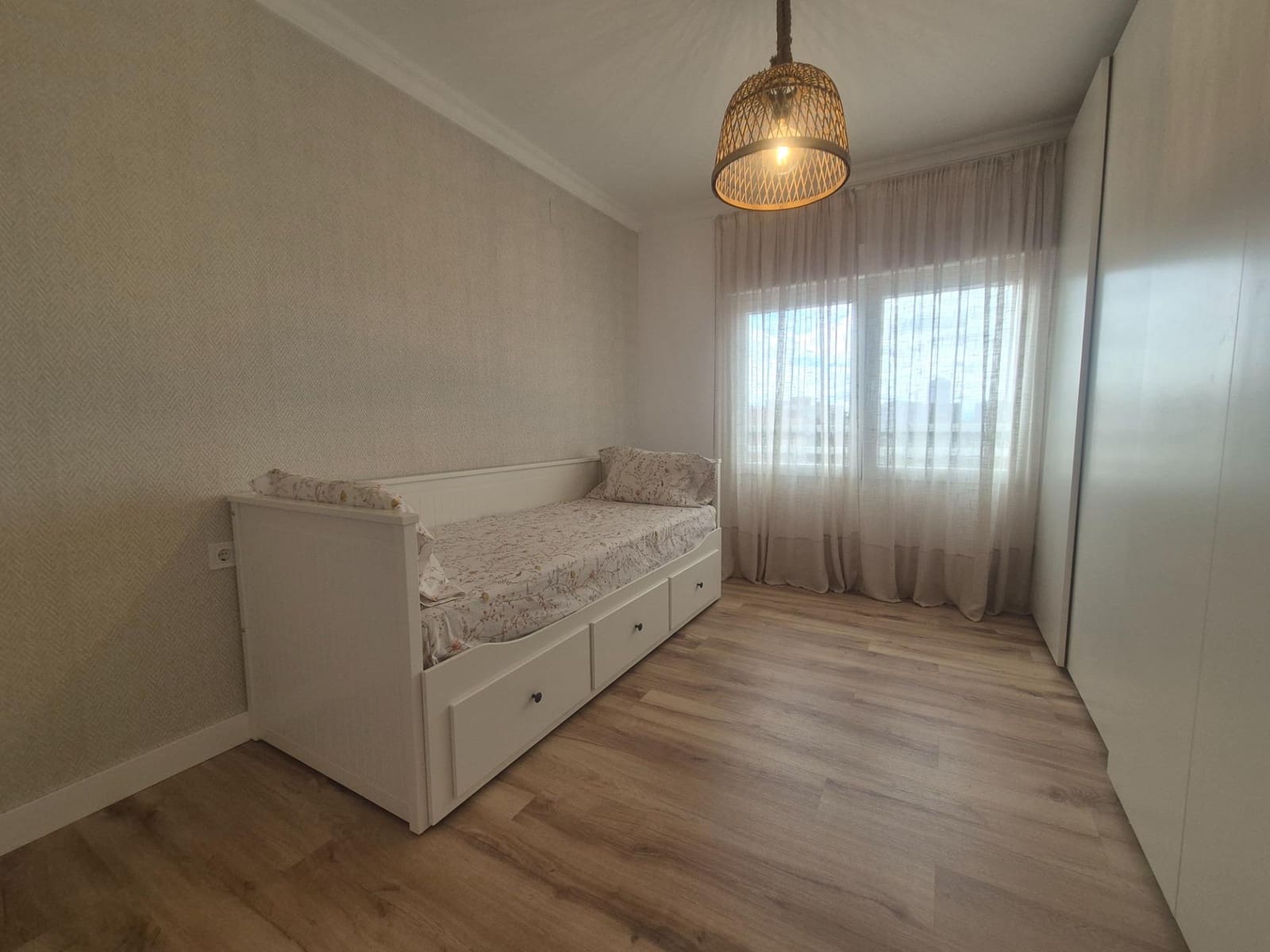 3 soveværelse Lejlighed til leje i Valencia by med garage - € 1.750 (Ref: 9630260)