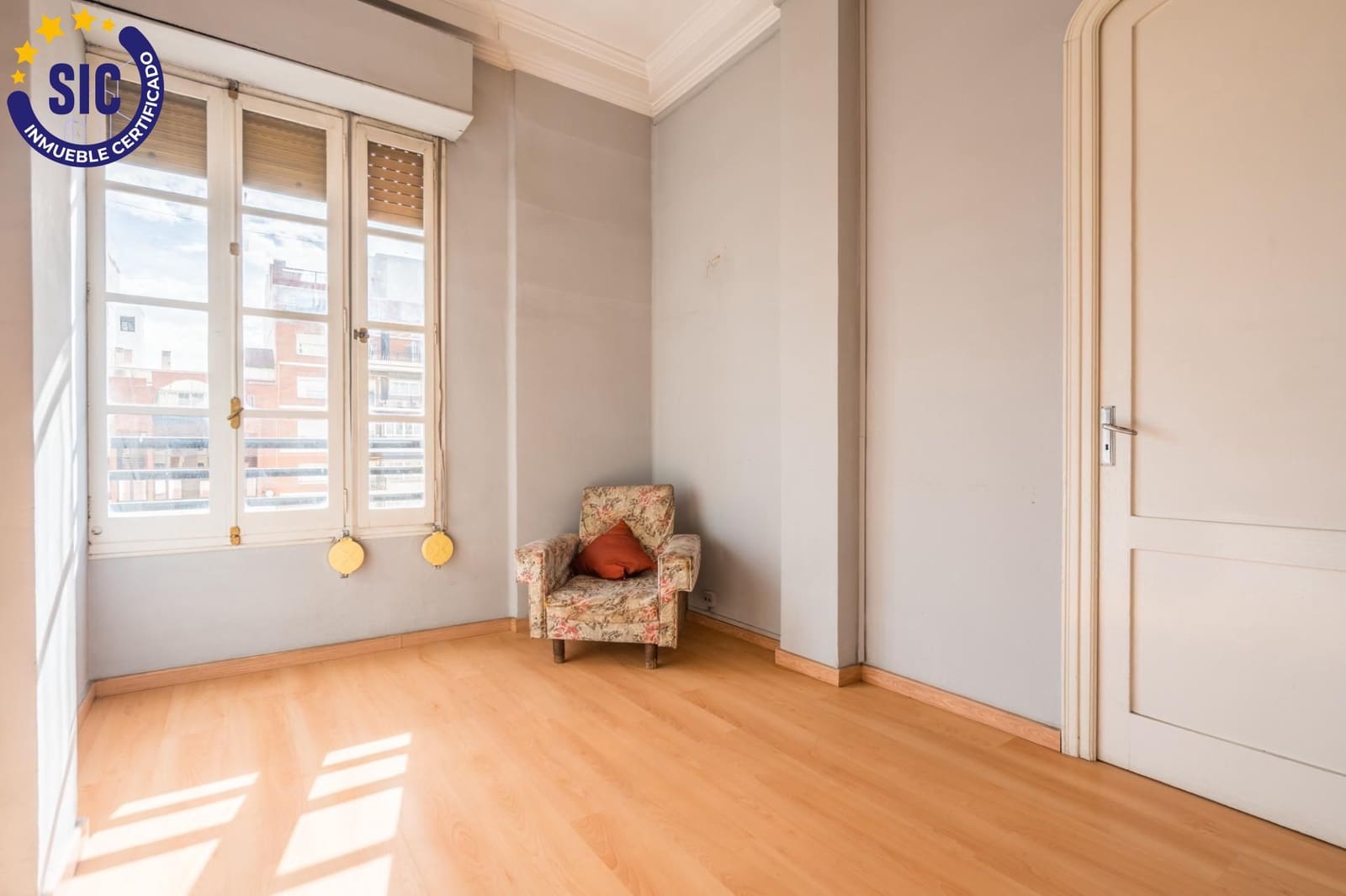 5 sypialnia Mieszkanie na sprzedaż w Miasto Walencja - 750 000 € (Ref: 9637772)