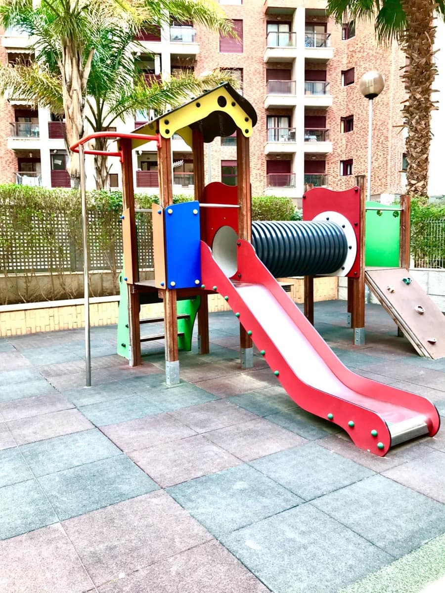 2 soverom Leilighet til leie i Valencia by med svømmebasseng - € 1 800 (Ref: 9652183)