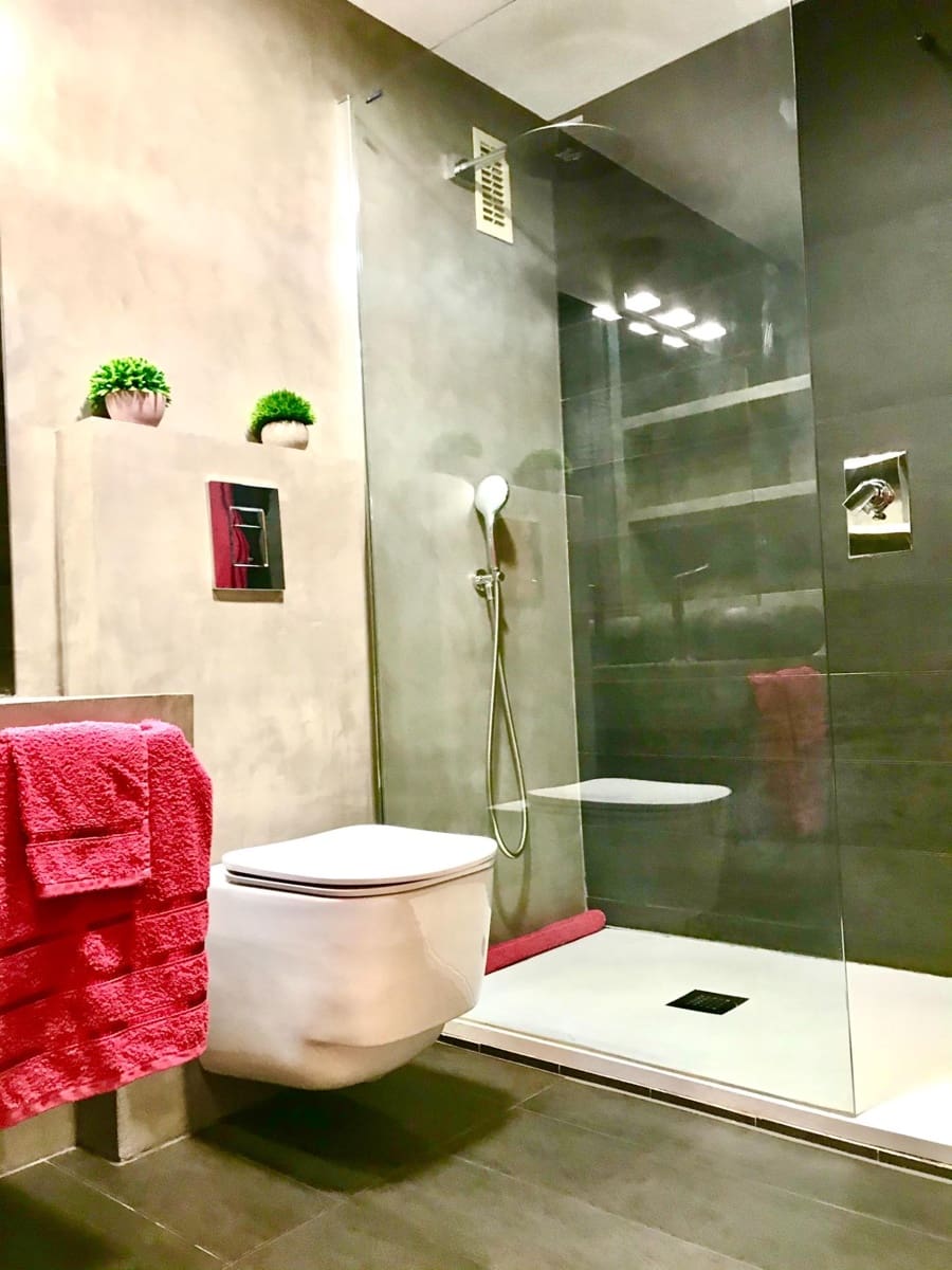 2 soverom Leilighet til leie i Valencia by med svømmebasseng - € 1 800 (Ref: 9652183)