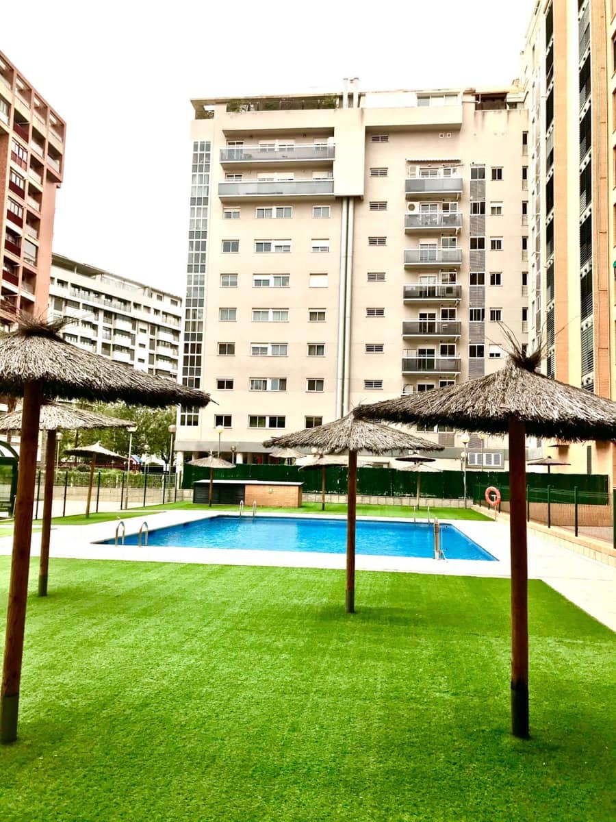 2 soverom Leilighet til leie i Valencia by med svømmebasseng - € 1 800 (Ref: 9652183)