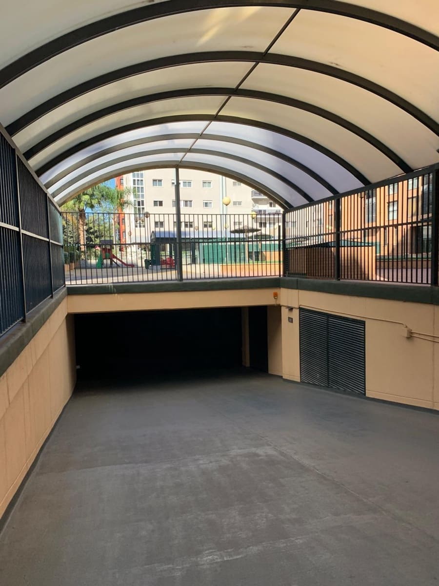 2 bedroom Flat for rent in Valencia city with pool - € 1,800 (Ref: 9652183)