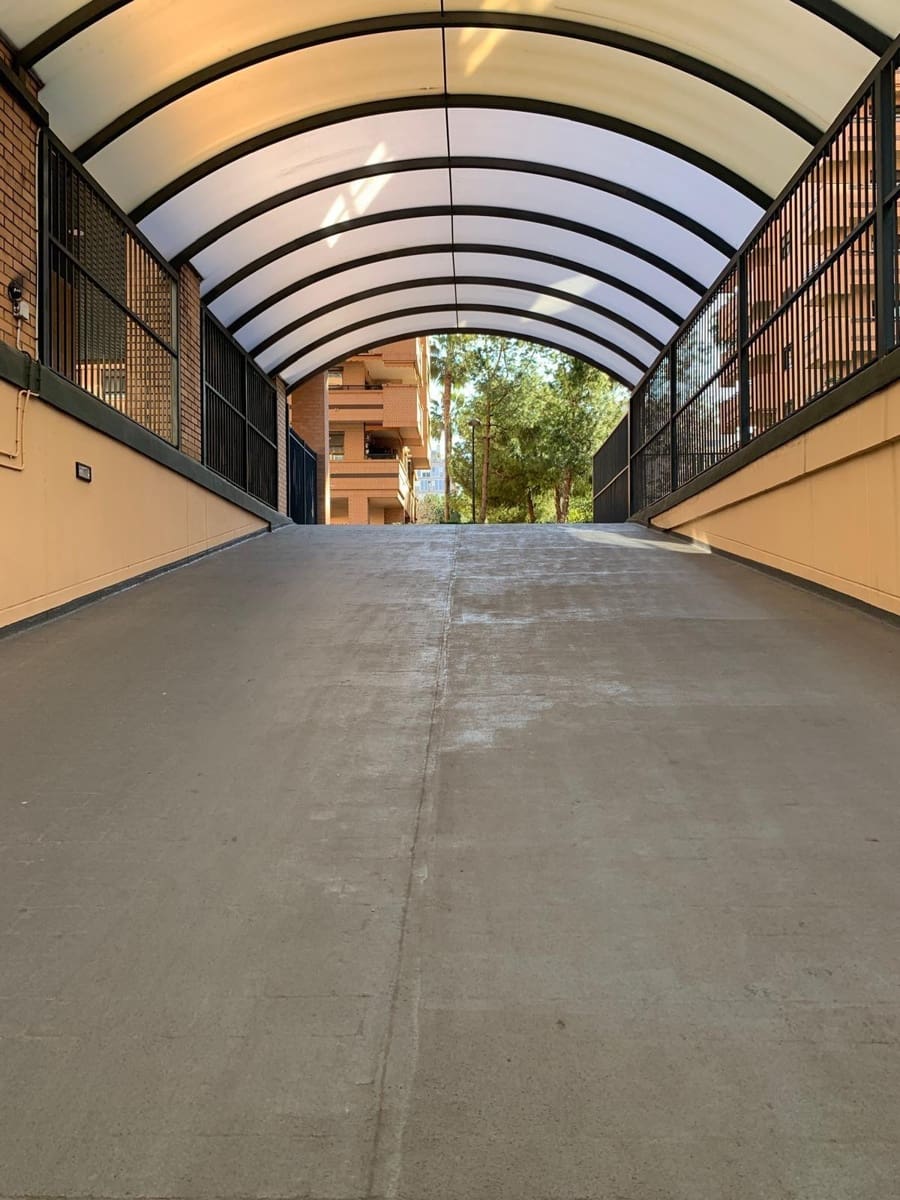 2 bedroom Flat for rent in Valencia city with pool - € 1,800 (Ref: 9652183)