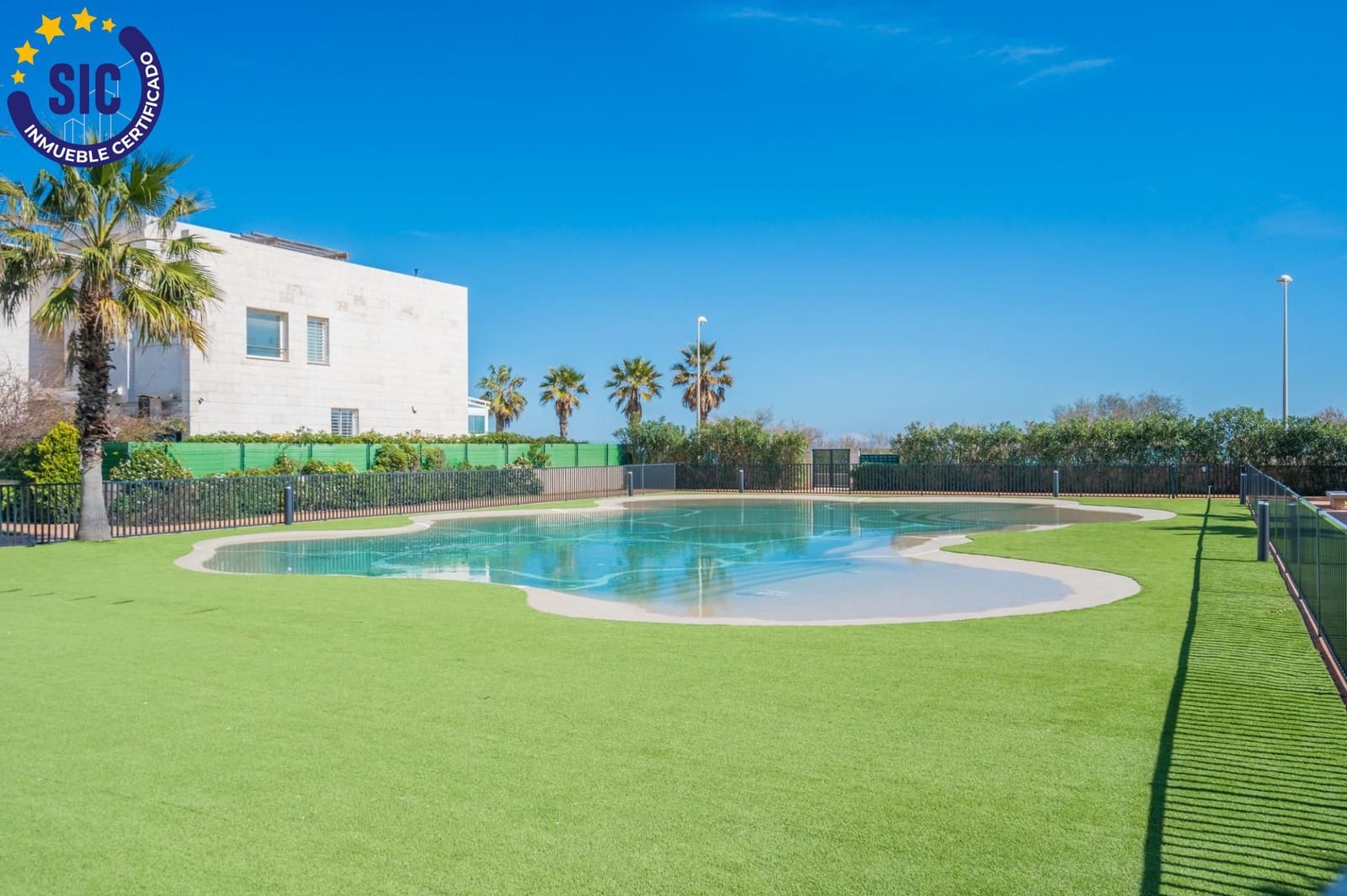 Piso de 3 habitaciones en Puig en venta con piscina - 445.000 € (Ref: 9670874)