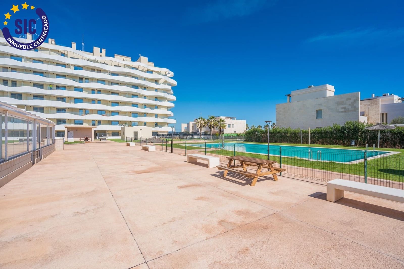 Piso de 3 habitaciones en Puig en venta con piscina - 445.000 € (Ref: 9670874)