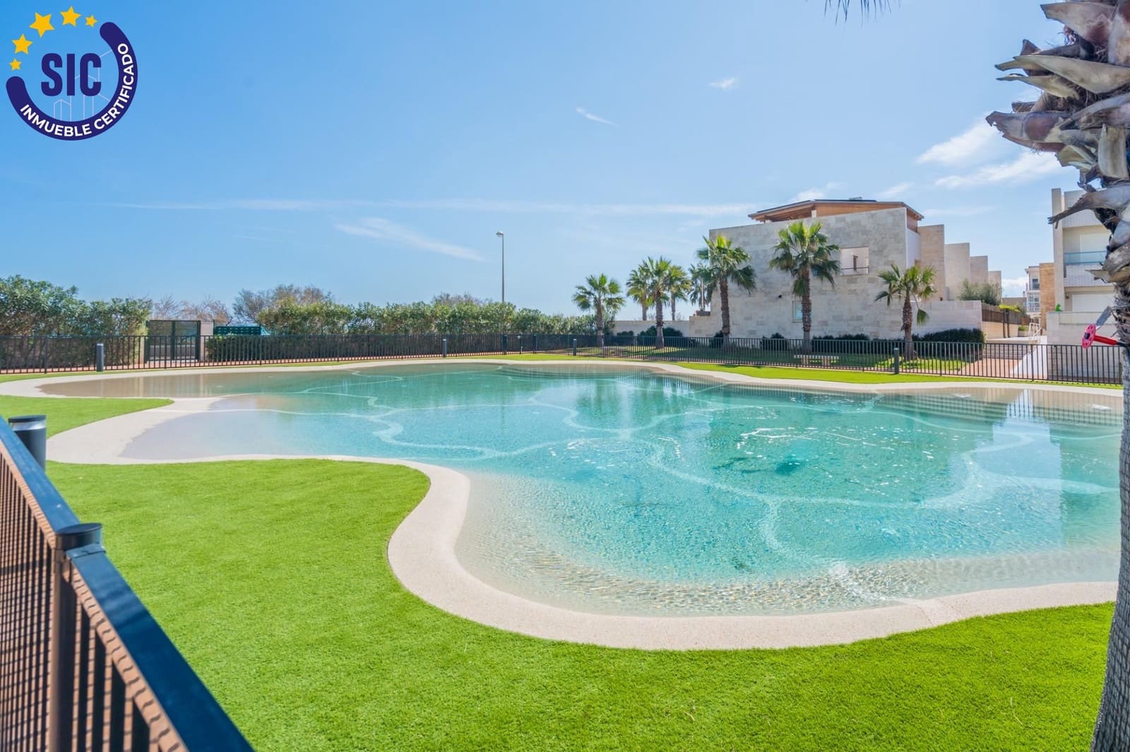 Piso de 3 habitaciones en Puig en venta con piscina - 445.000 € (Ref: 9670874)