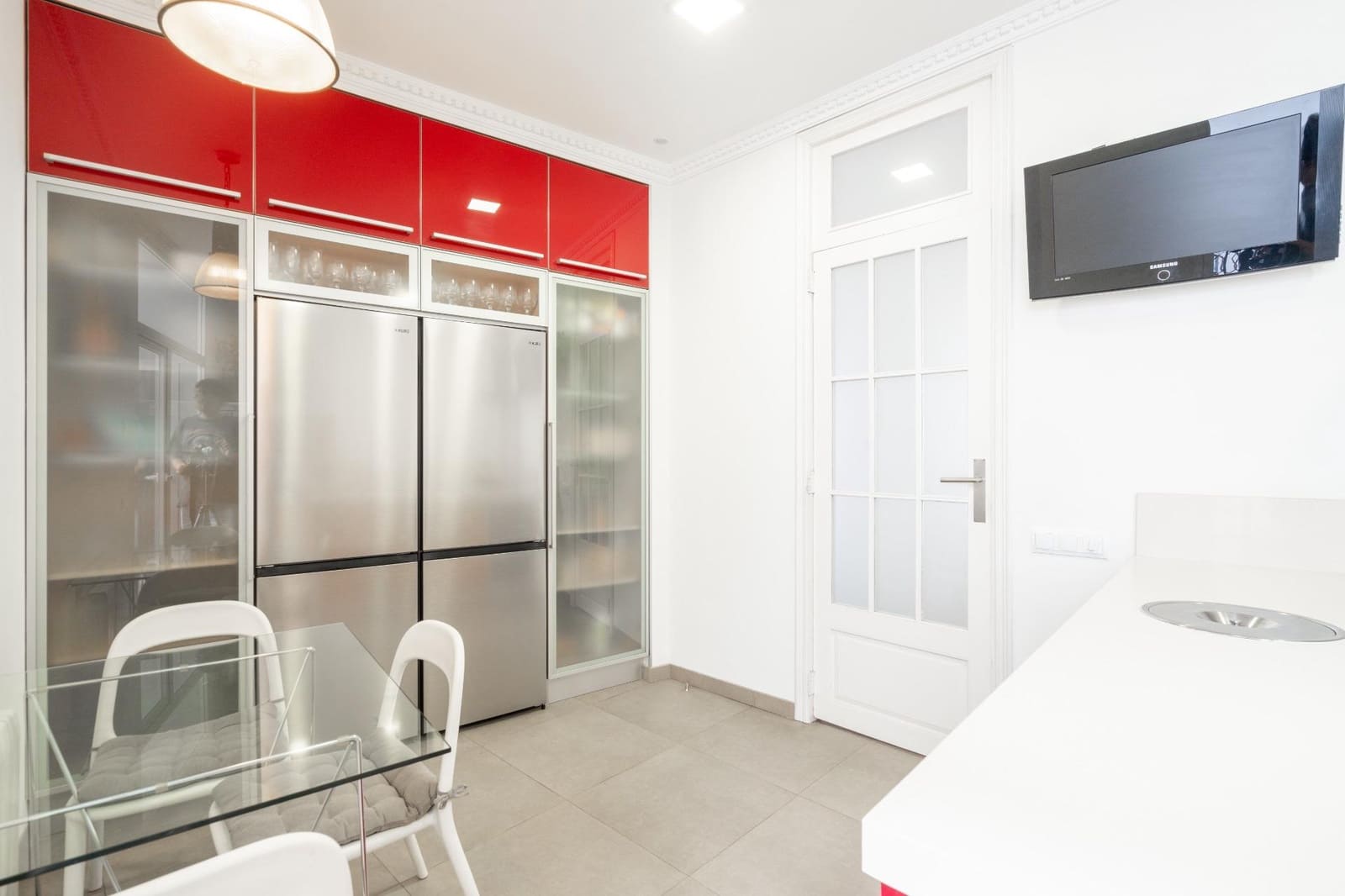 4 bedroom Flat for rent in Valencia city - € 3,800 (Ref: 9679975)