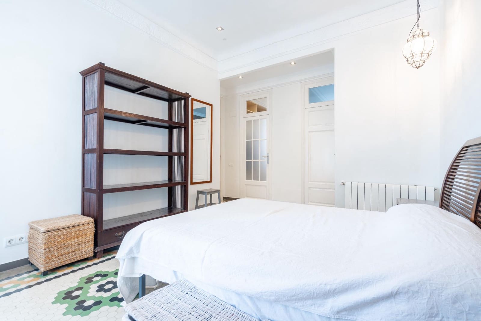 4 bedroom Flat for rent in Valencia city - € 3,800 (Ref: 9679975)