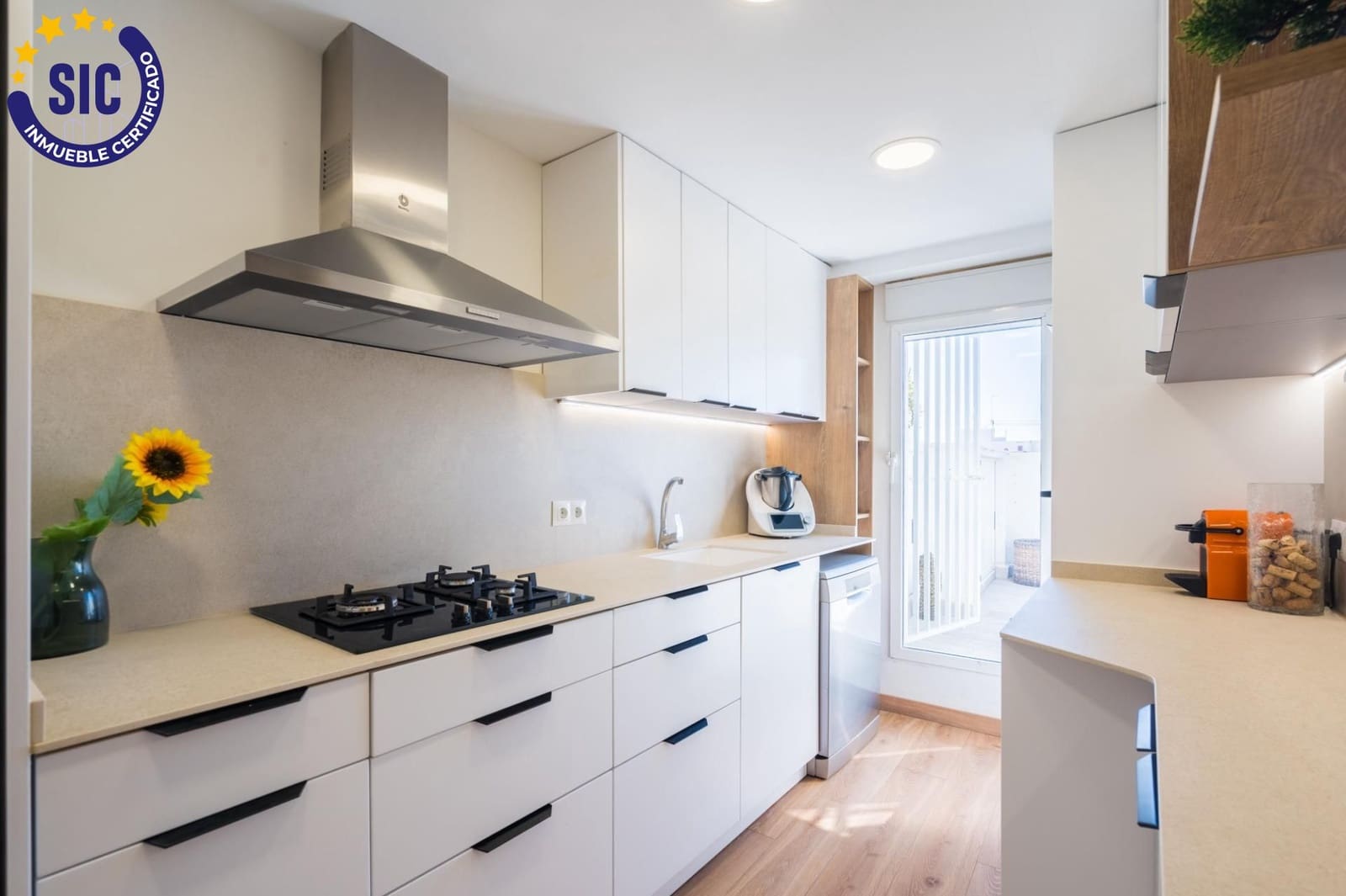 4 bedroom Penthouse for sale in Valencia city - € 540,000 (Ref: 9712144)