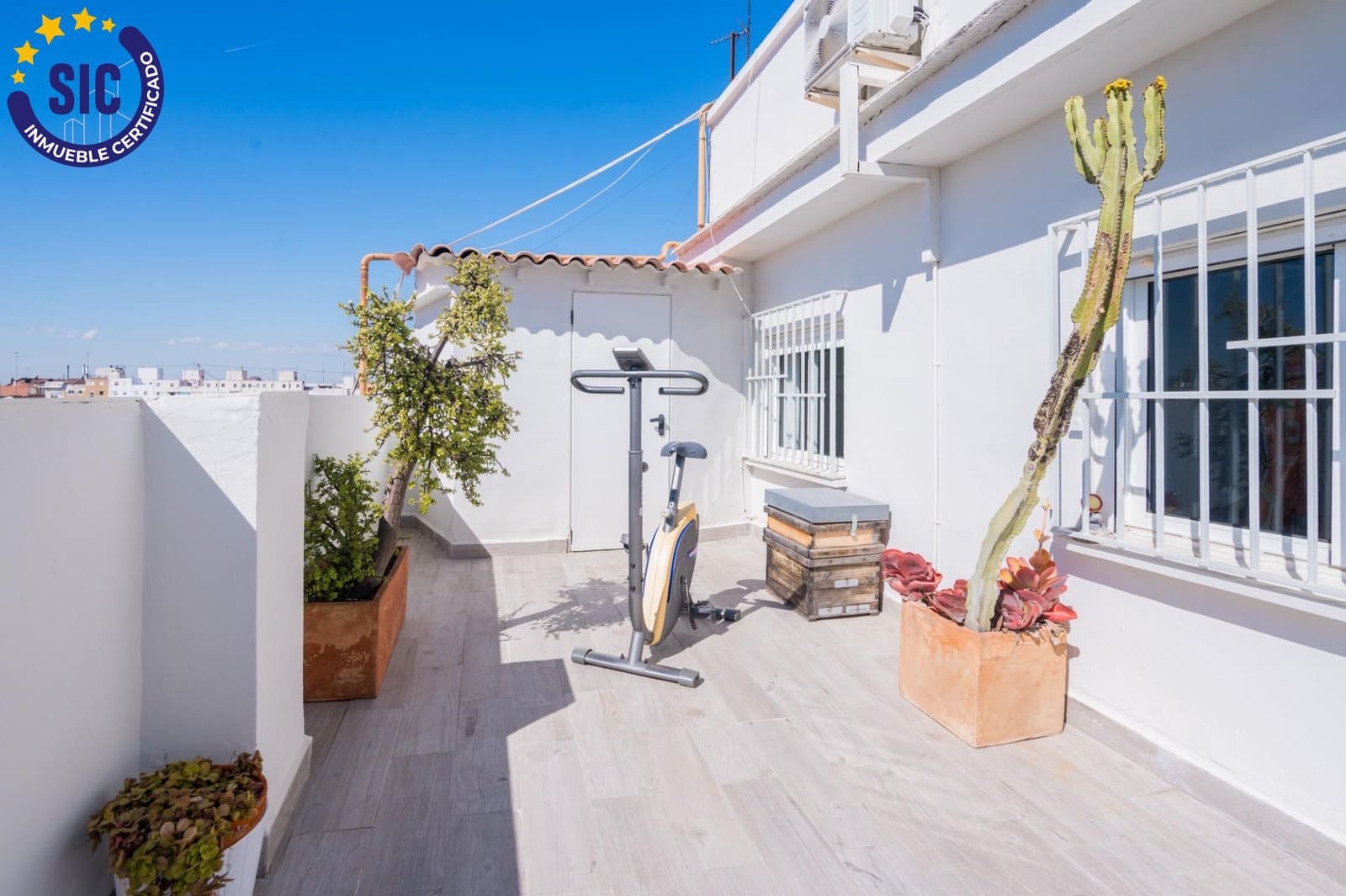 4 bedroom Penthouse for sale in Valencia city - € 540,000 (Ref: 9712144)