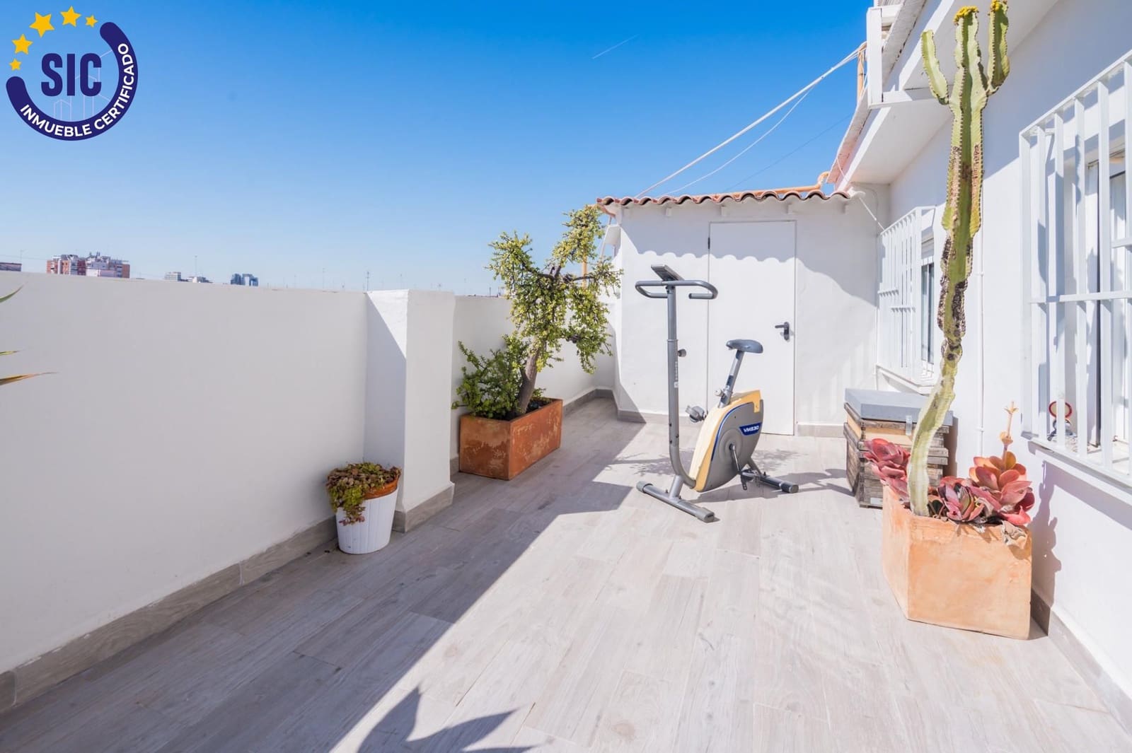 4 bedroom Penthouse for sale in Valencia city - € 540,000 (Ref: 9712144)