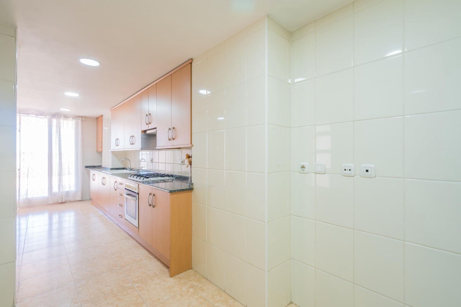 4 bedroom Penthouse for sale in Mislata with pool garage - € 699,000 (Ref: 9715069)