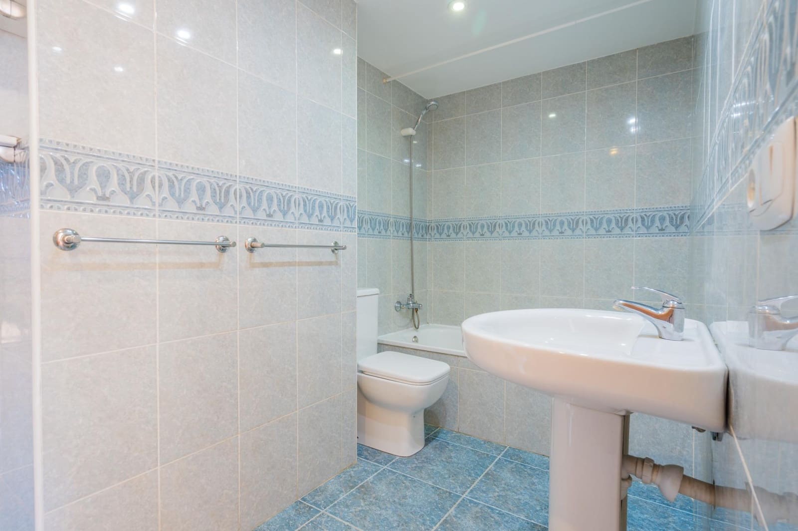 4 bedroom Penthouse for sale in Mislata with pool garage - € 699,000 (Ref: 9715069)