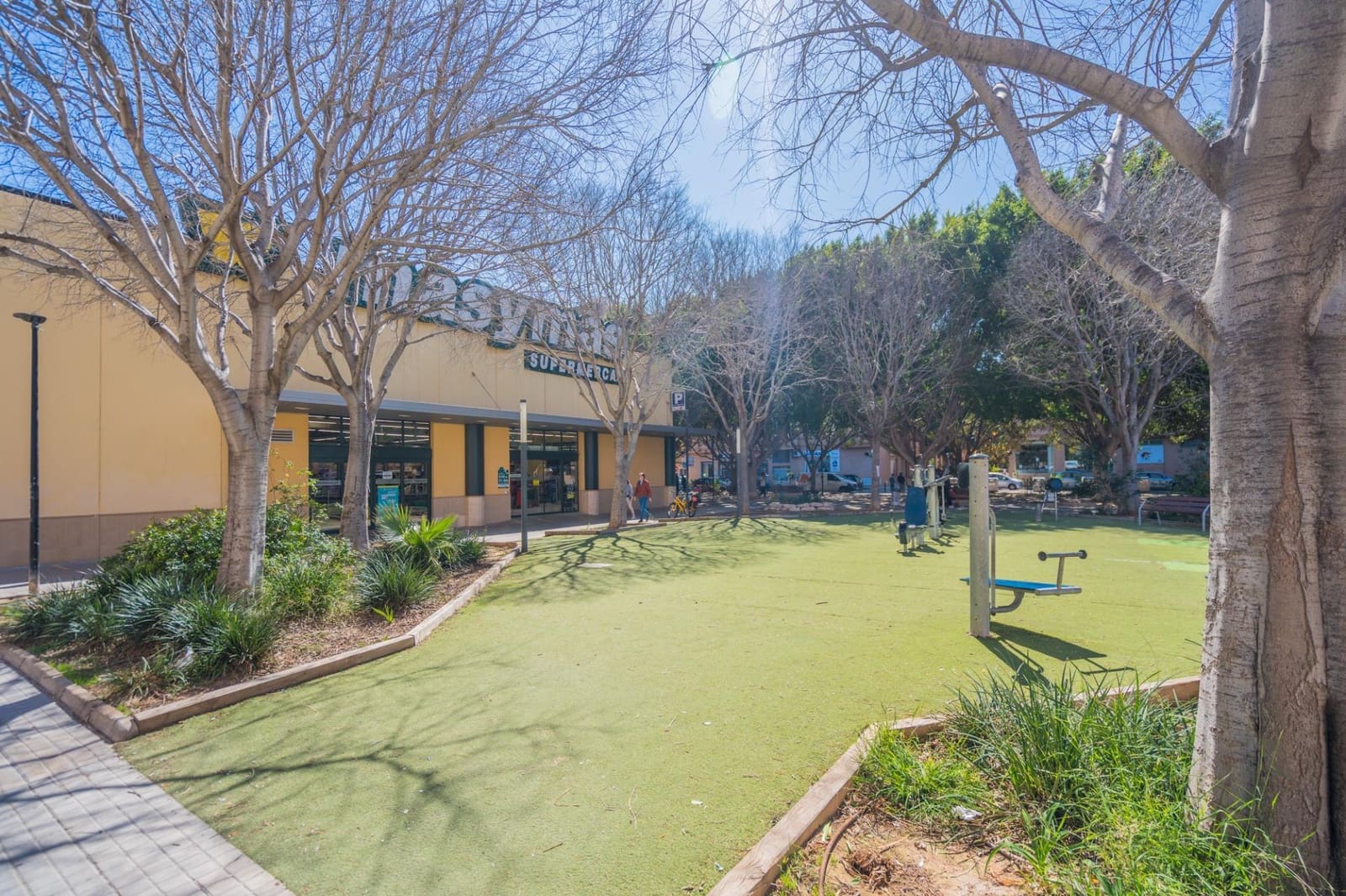 4 bedroom Penthouse for sale in Mislata with pool garage - € 699,000 (Ref: 9715069)