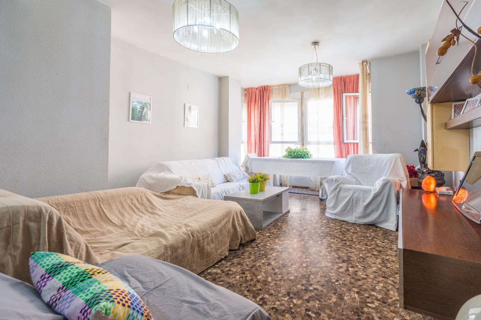 Piso de 3 habitaciones en València ciudad en venta - 295.000 € (Ref: 9732378)