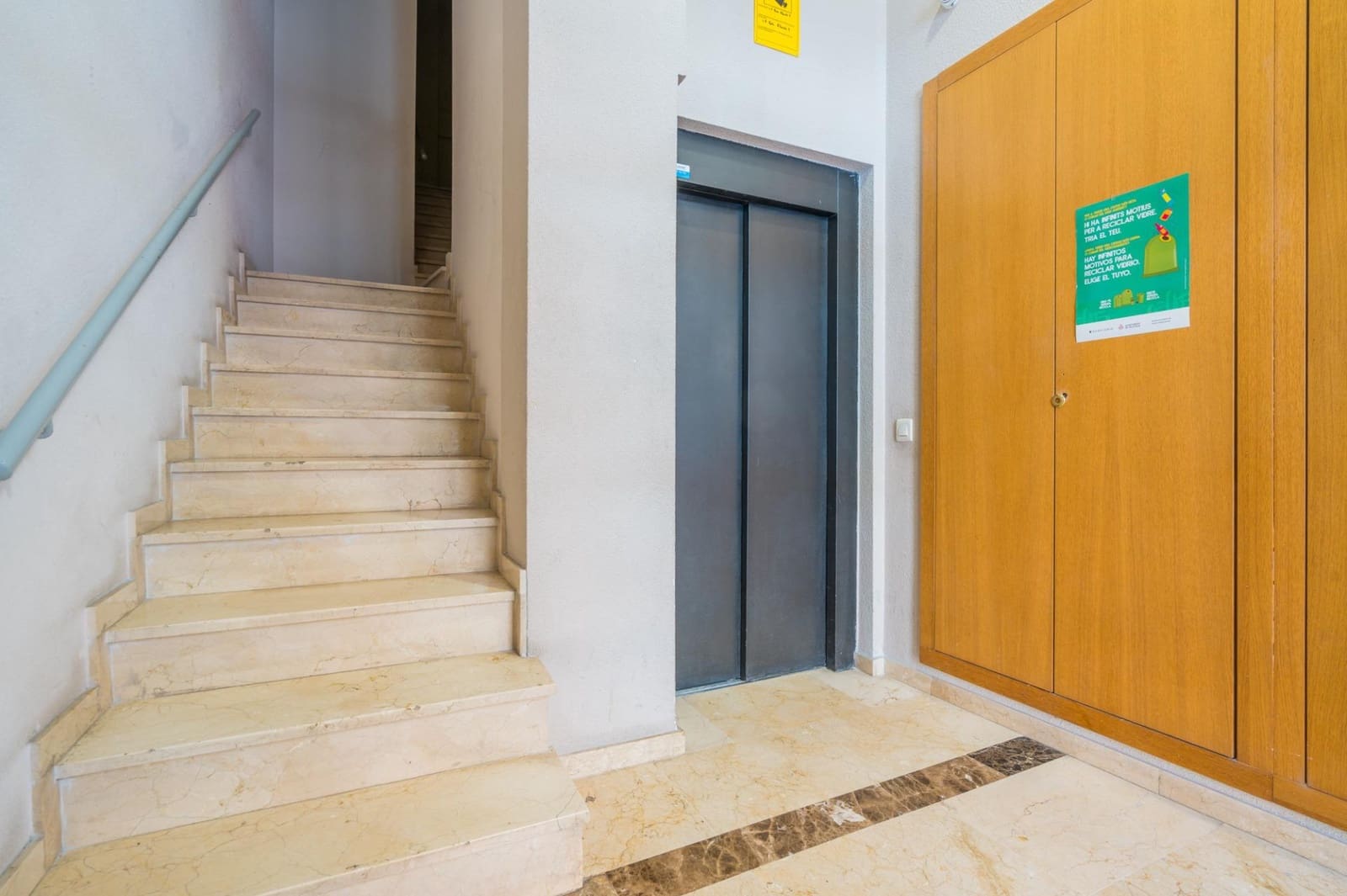 Piso de 3 habitaciones en València ciudad en venta - 295.000 € (Ref: 9732378)