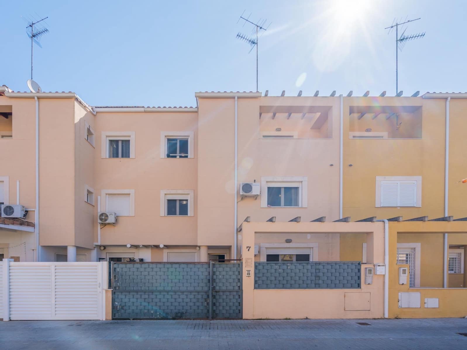 4 Zimmer Reihenhaus zu verkaufen in Pucol mit Garage - 290.000 € (Ref: 9738959)