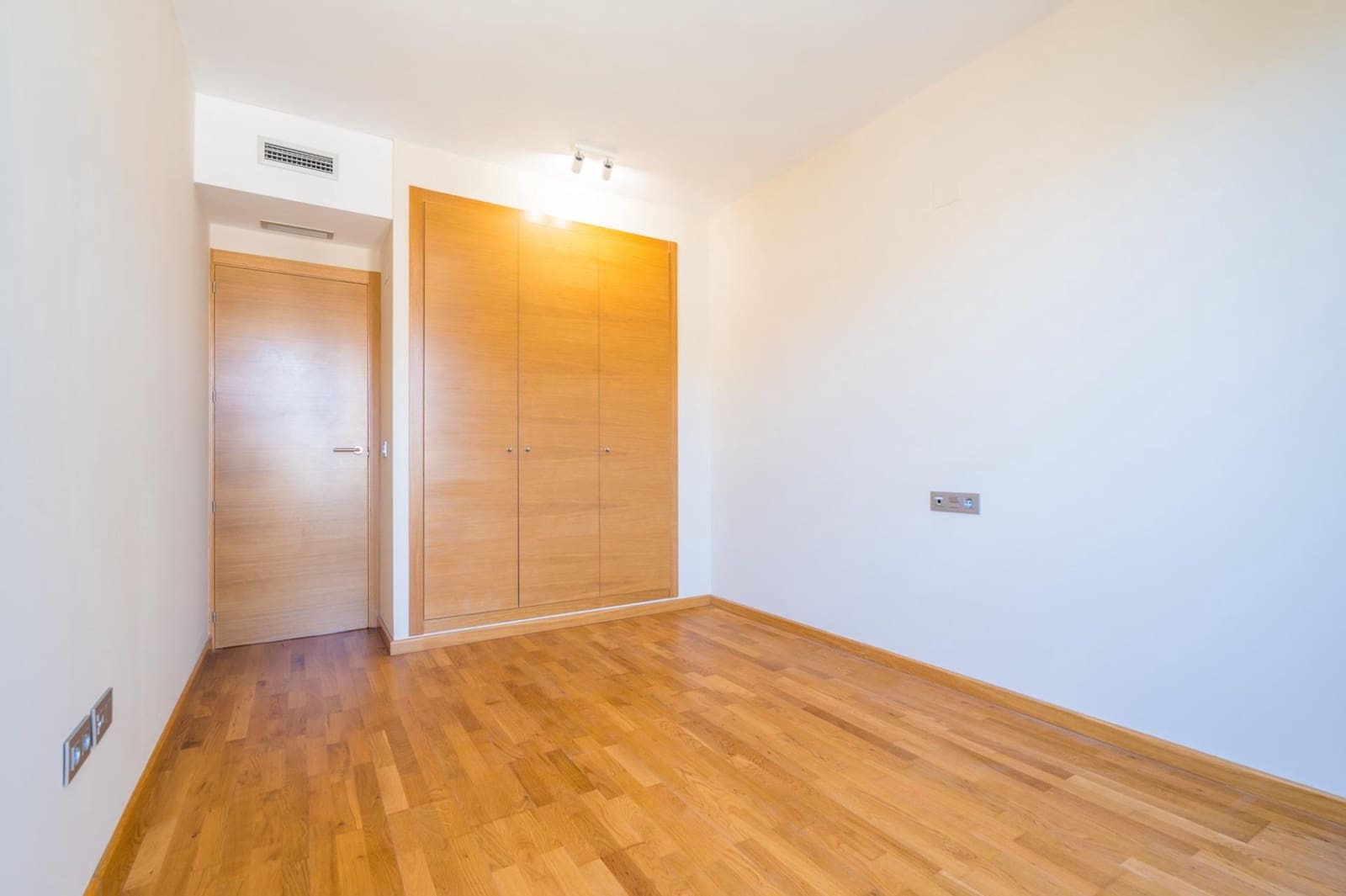 4 camera da letto Villetta a Schiera in vendita in San Antonio de Benageber con piscina garage - 450.000 € (Rif: 9791218)