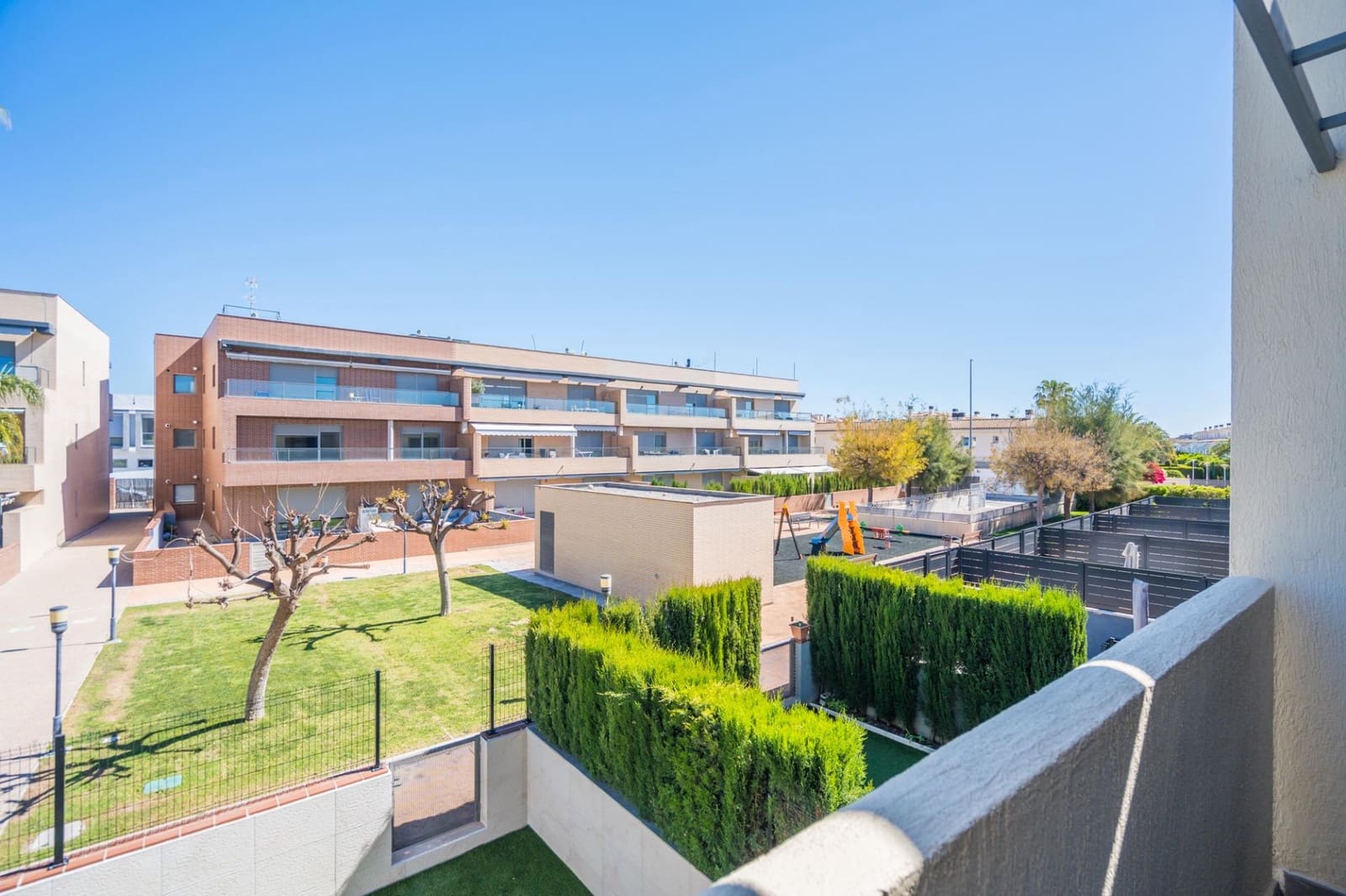 4 camera da letto Villetta a Schiera in vendita in San Antonio de Benageber con piscina garage - 450.000 € (Rif: 9791218)