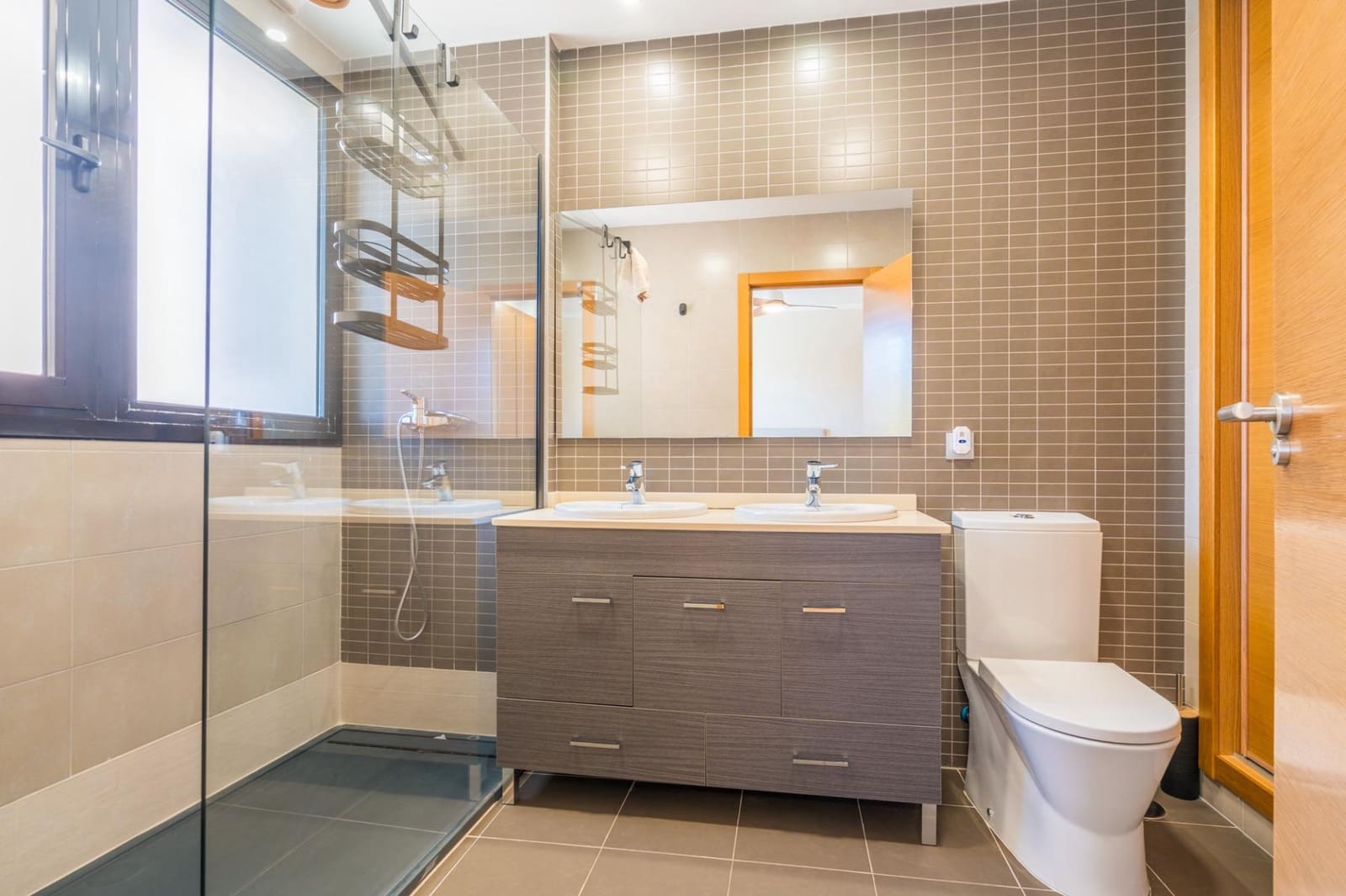 4 camera da letto Villetta a Schiera in vendita in San Antonio de Benageber con piscina garage - 450.000 € (Rif: 9791218)