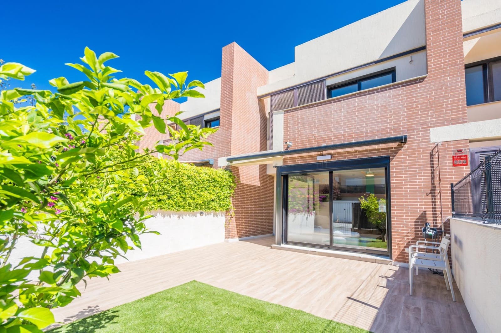 4 camera da letto Villetta a Schiera in vendita in San Antonio de Benageber con piscina garage - 450.000 € (Rif: 9791218)