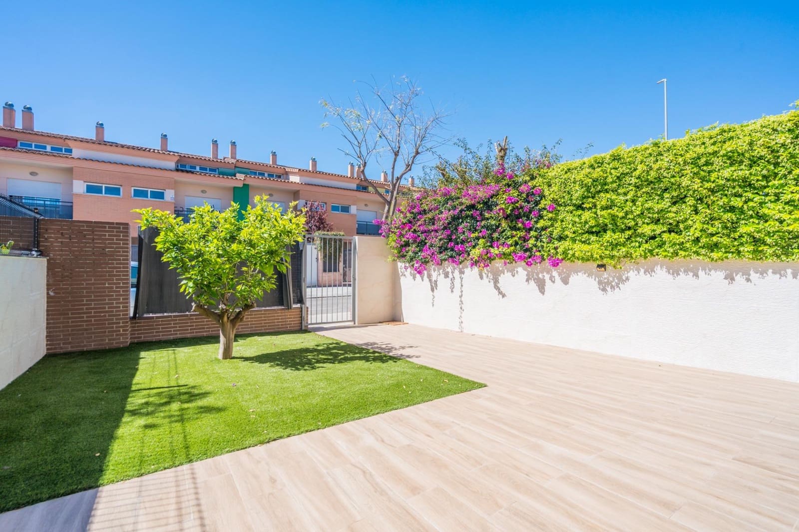 4 camera da letto Villetta a Schiera in vendita in San Antonio de Benageber con piscina garage - 450.000 € (Rif: 9791218)