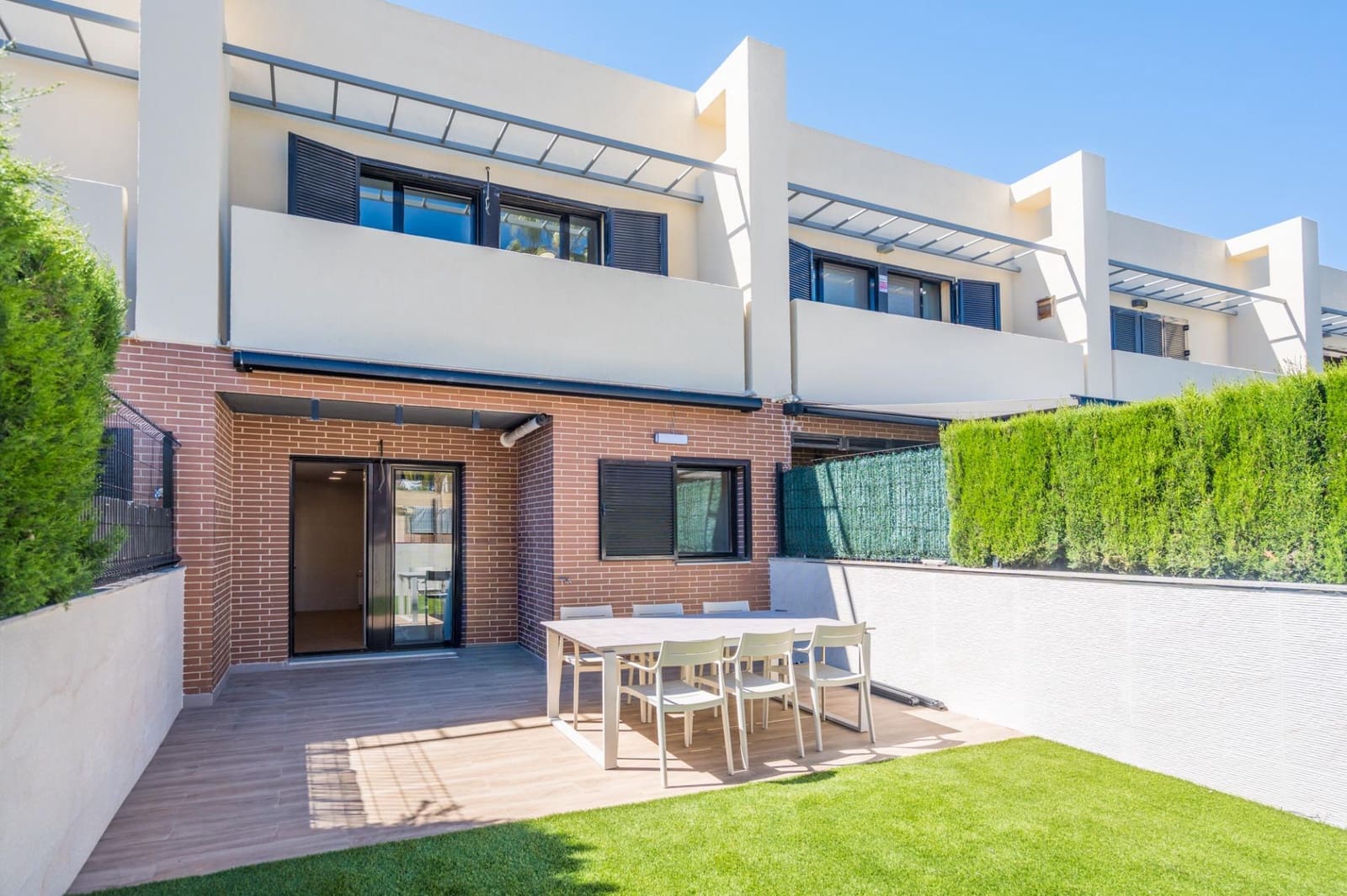 4 camera da letto Villetta a Schiera in vendita in San Antonio de Benageber con piscina garage - 450.000 € (Rif: 9791218)